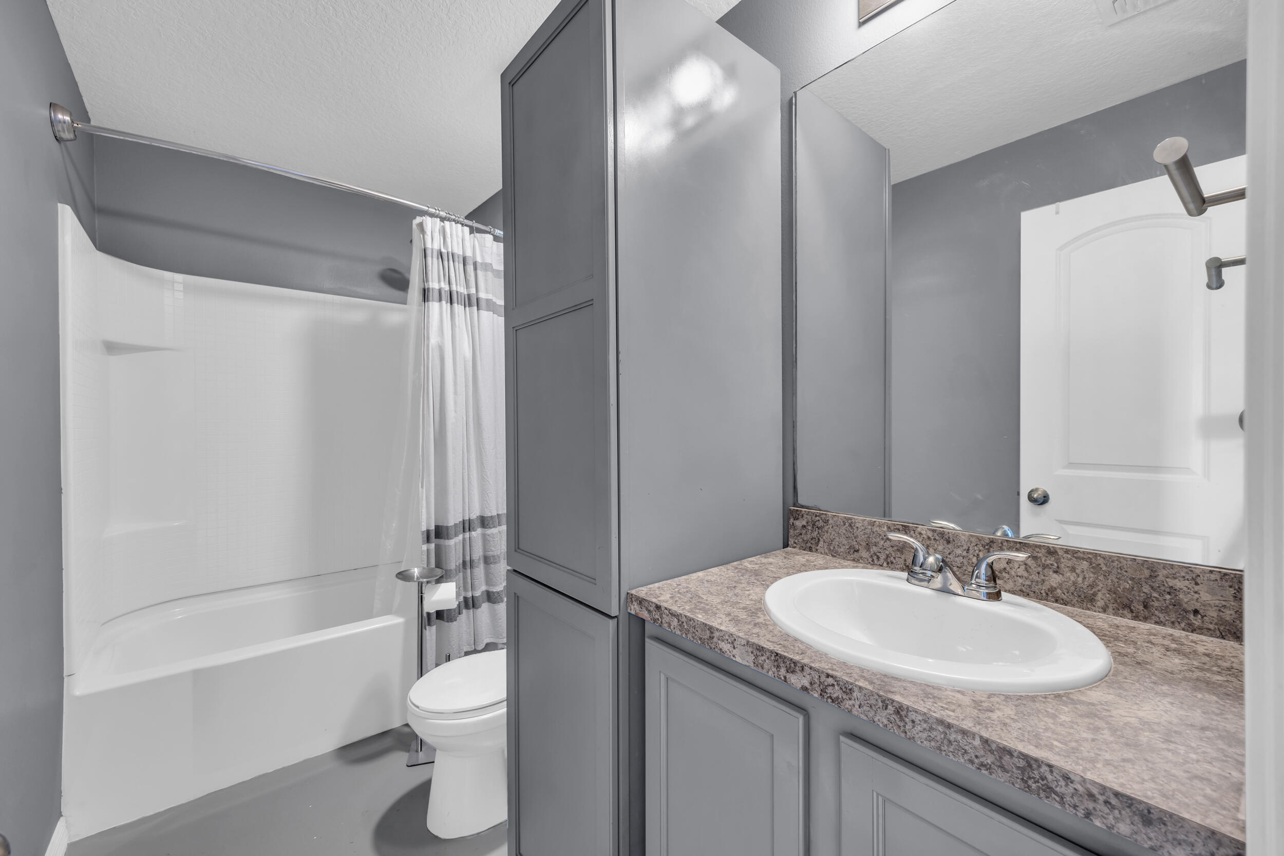 6282 NW Gisela Street