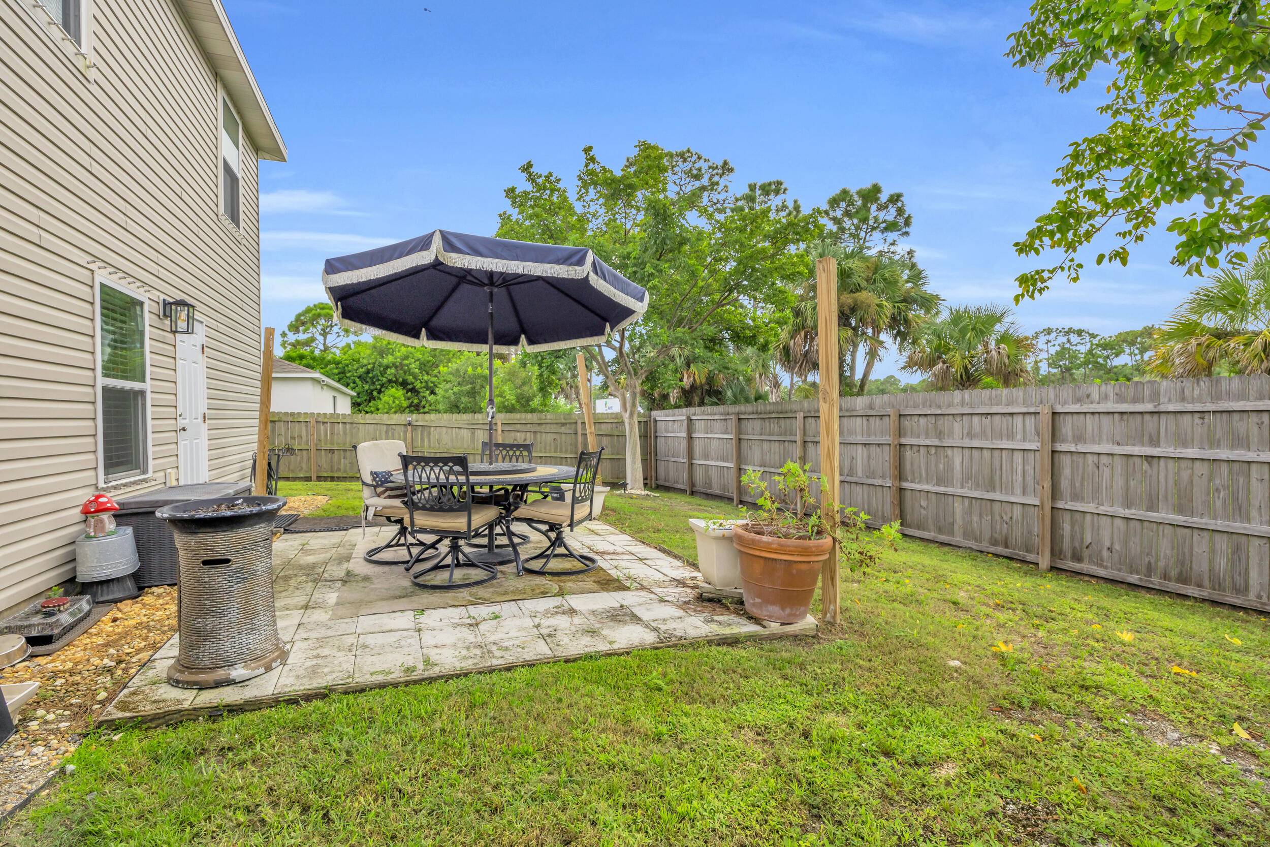 6282 NW Gisela Street