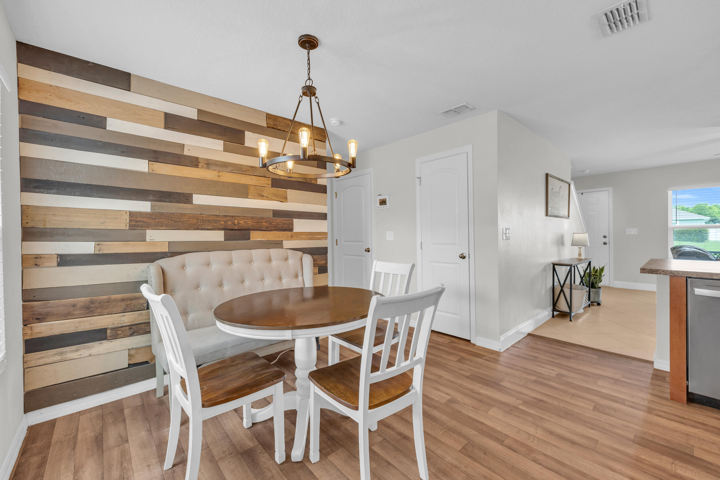 6282 NW Gisela Street