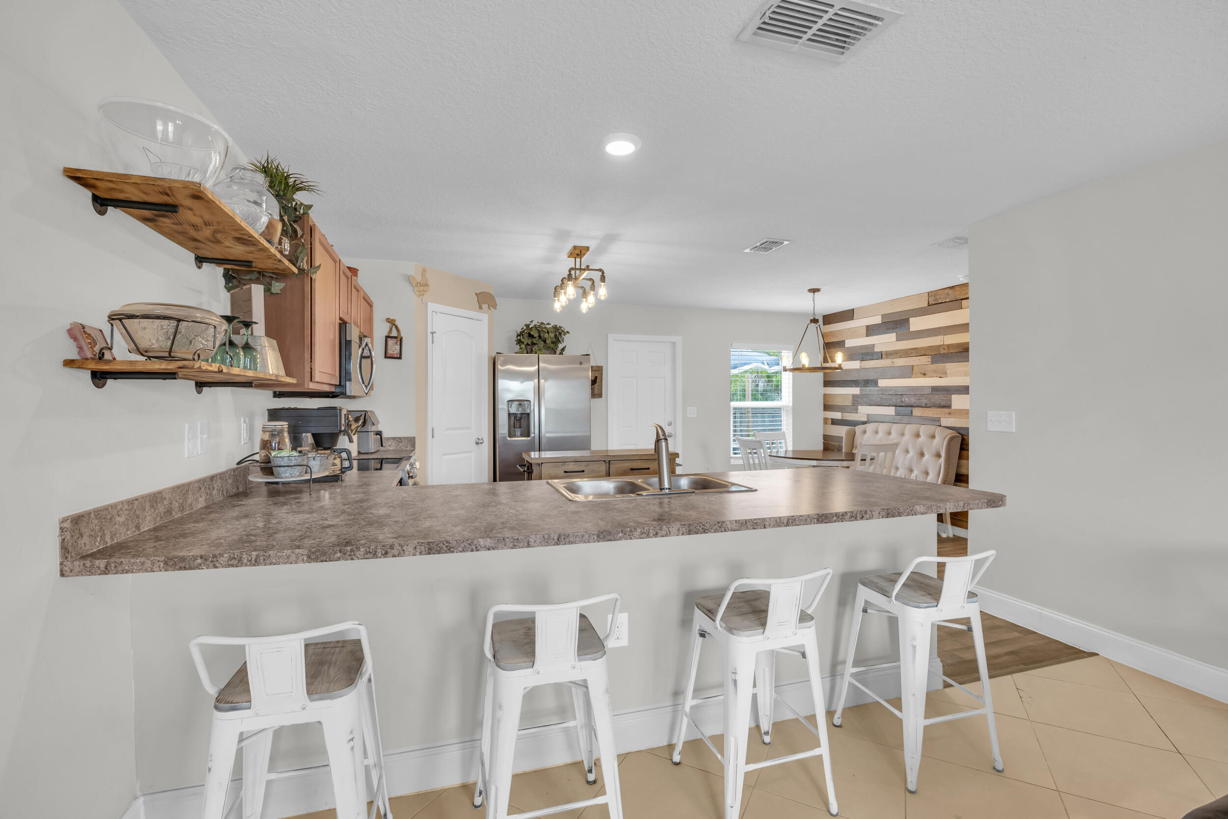 6282 NW Gisela Street