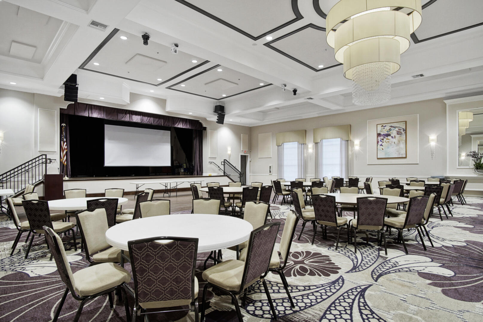 509 NW Blue Lake Drive