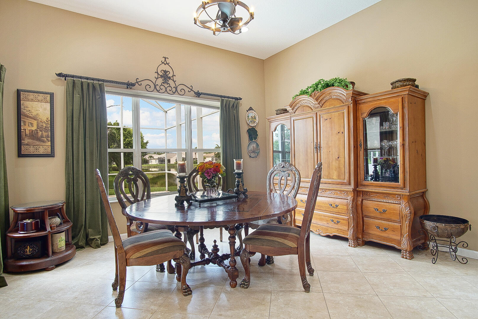 509 NW Blue Lake Drive