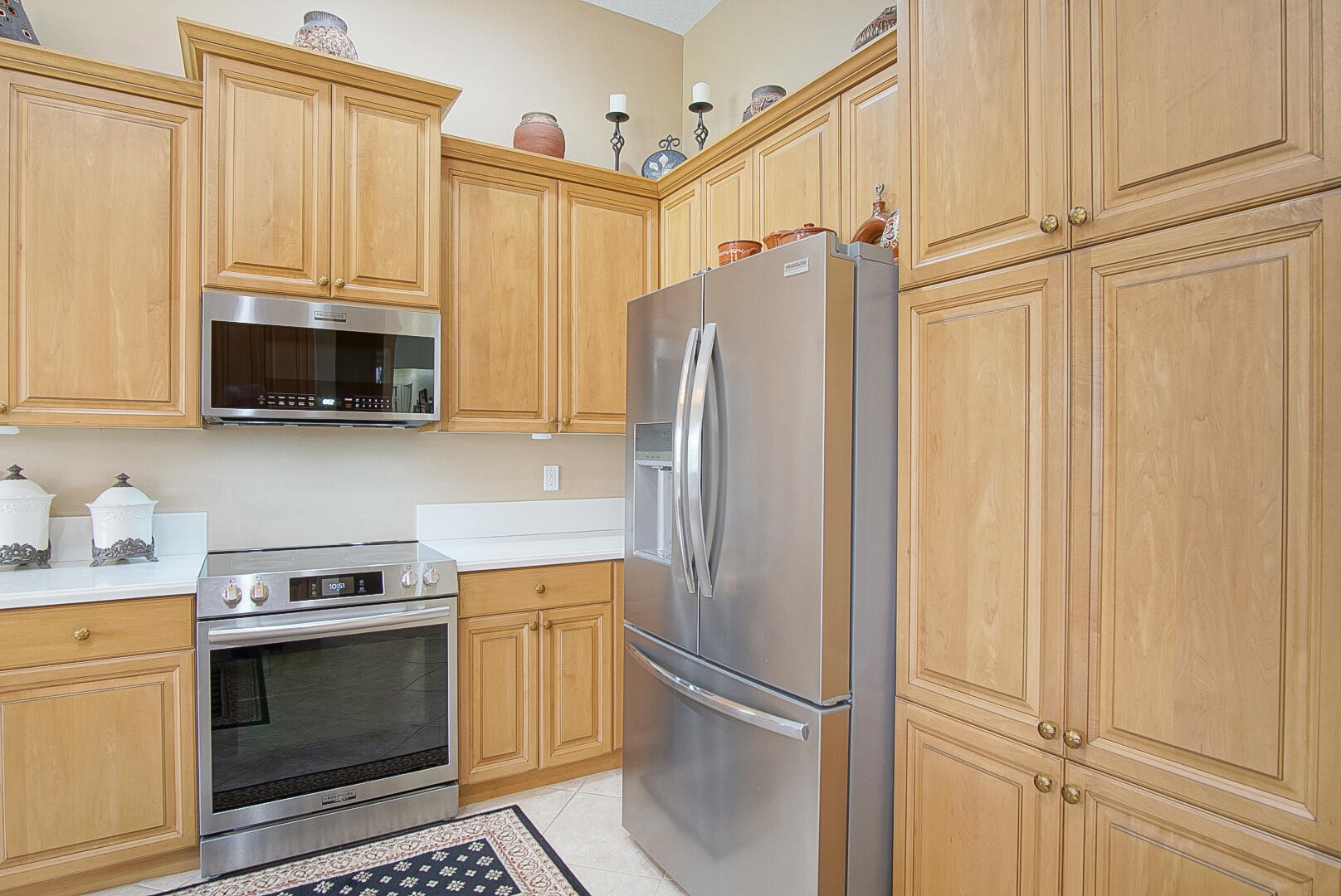 509 NW Blue Lake Drive