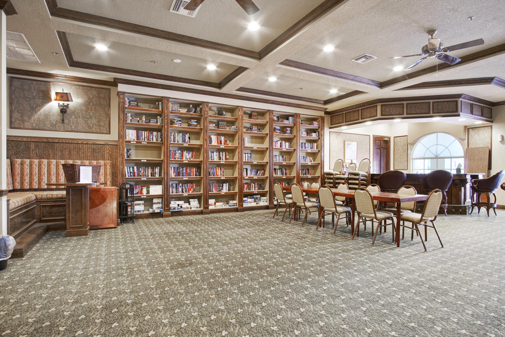 509 NW Blue Lake Drive