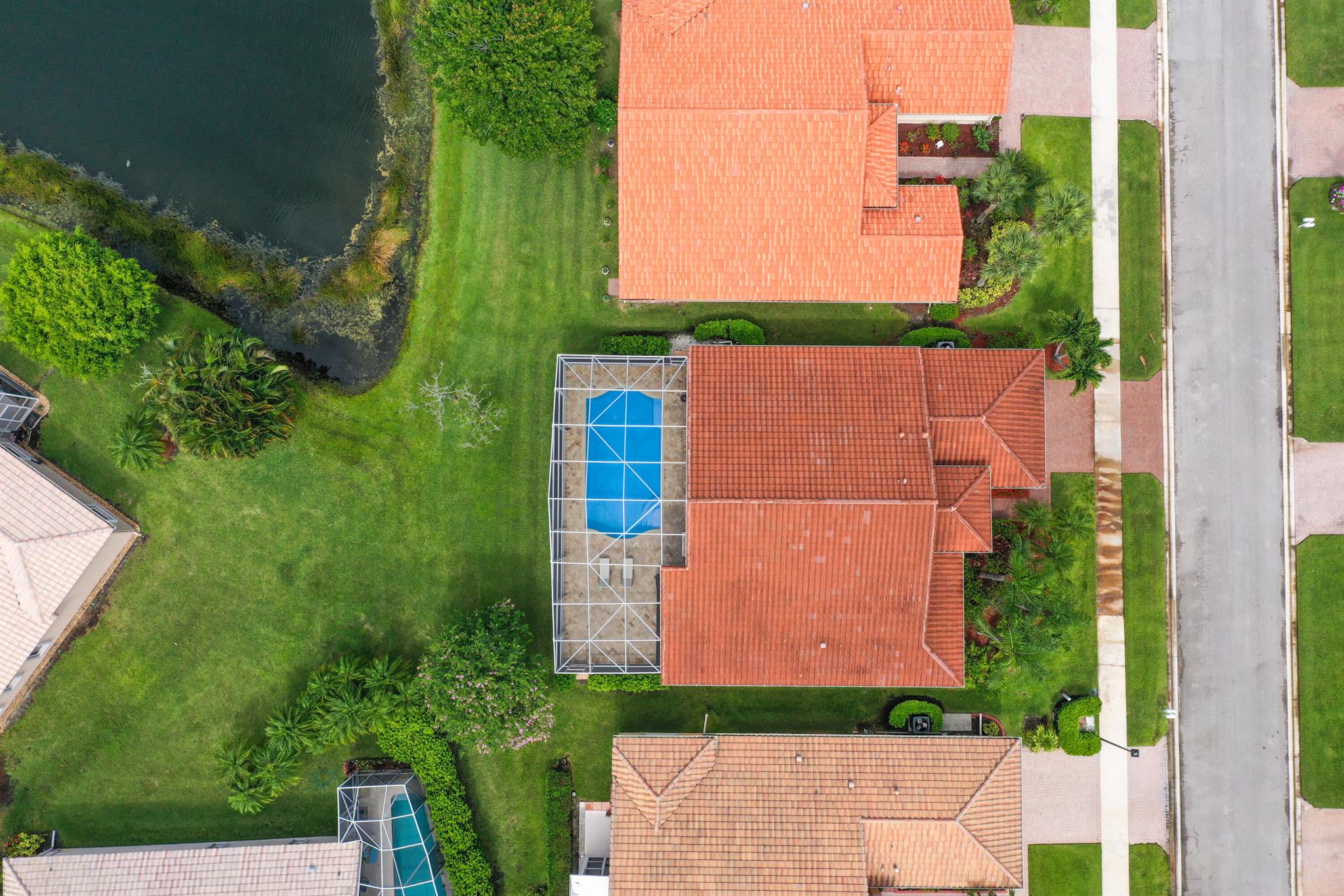 509 NW Blue Lake Drive