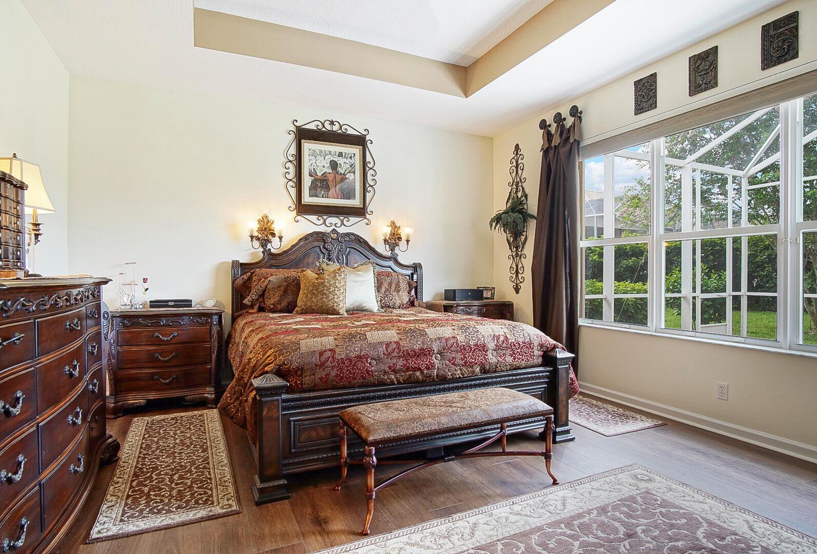 509 NW Blue Lake Drive