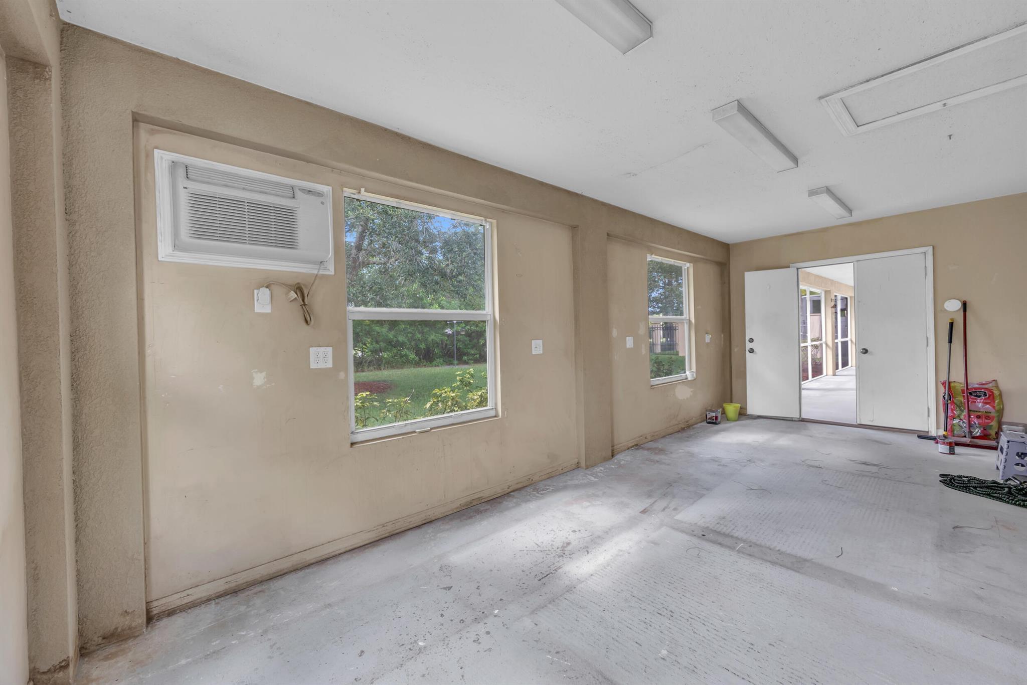 6116 NW Densaw Terrace