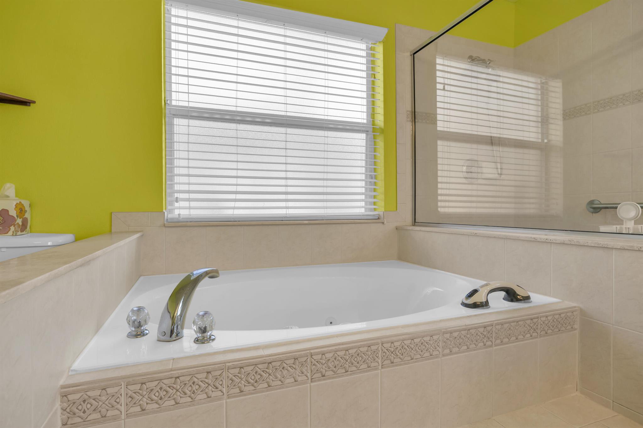 6116 NW Densaw Terrace