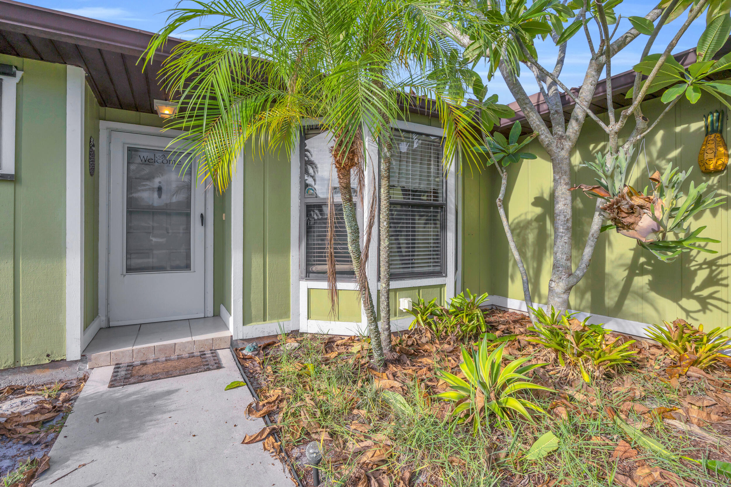 261 SW Chelsea Terrace