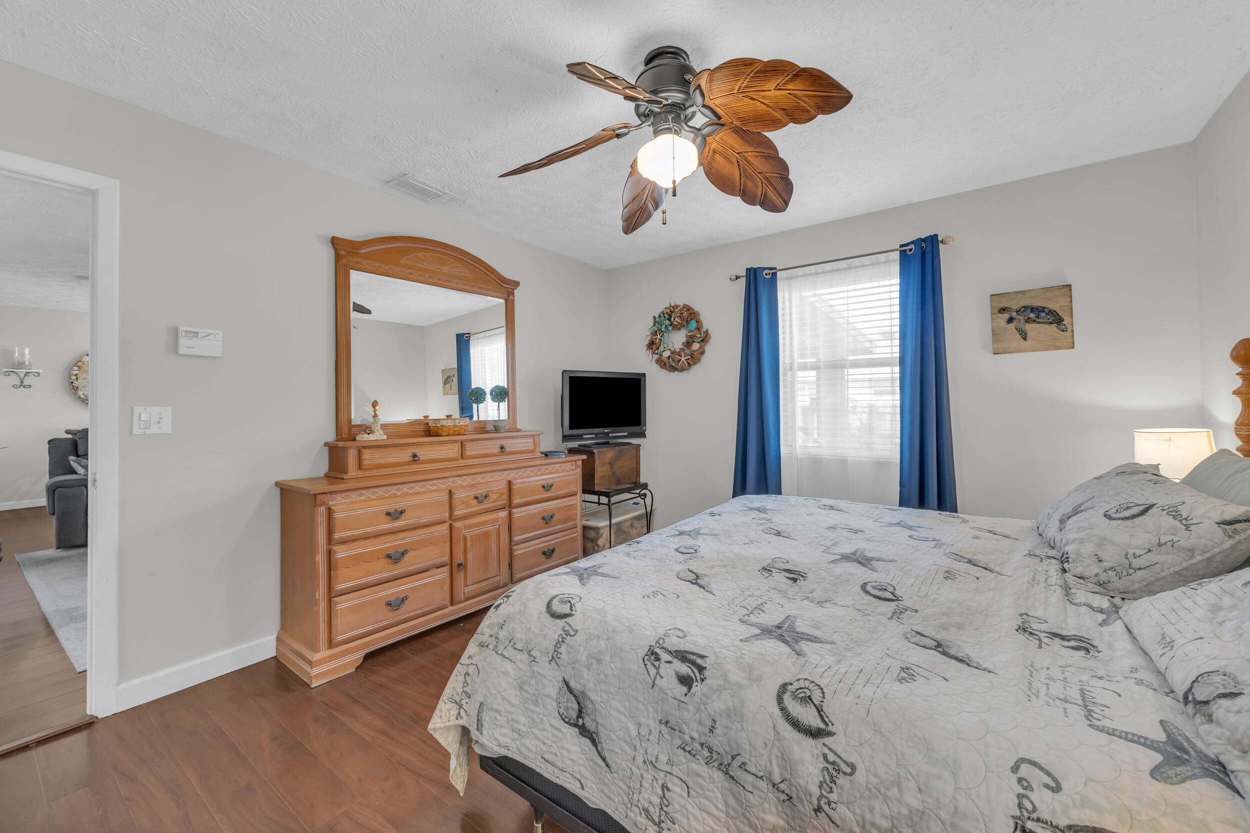 261 SW Chelsea Terrace