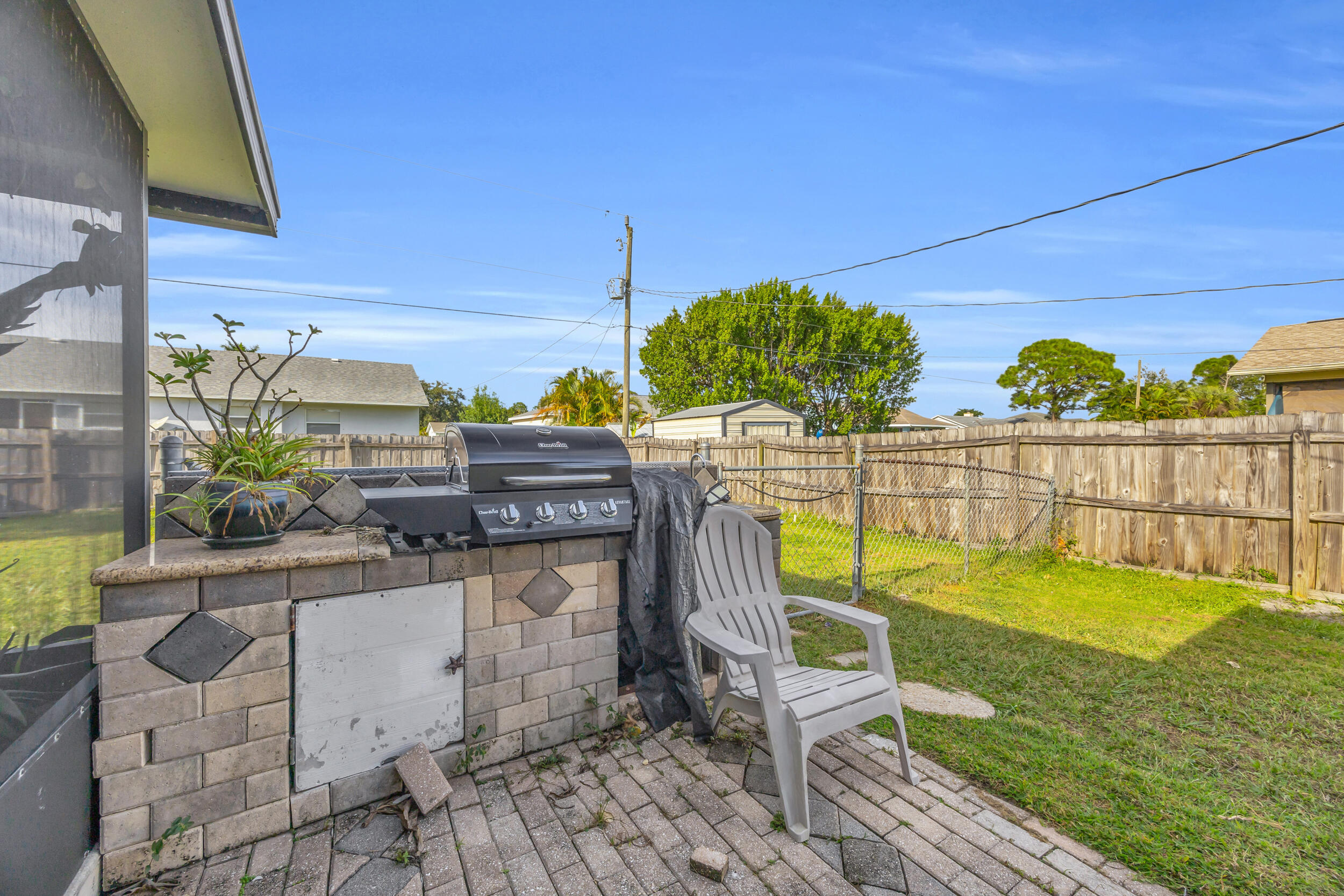 261 SW Chelsea Terrace