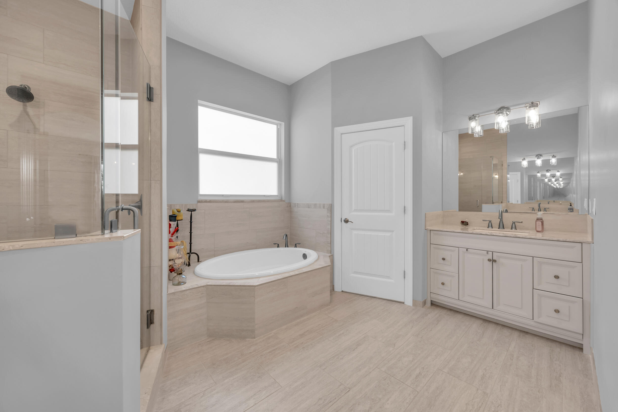 379 SW South Quick Circle