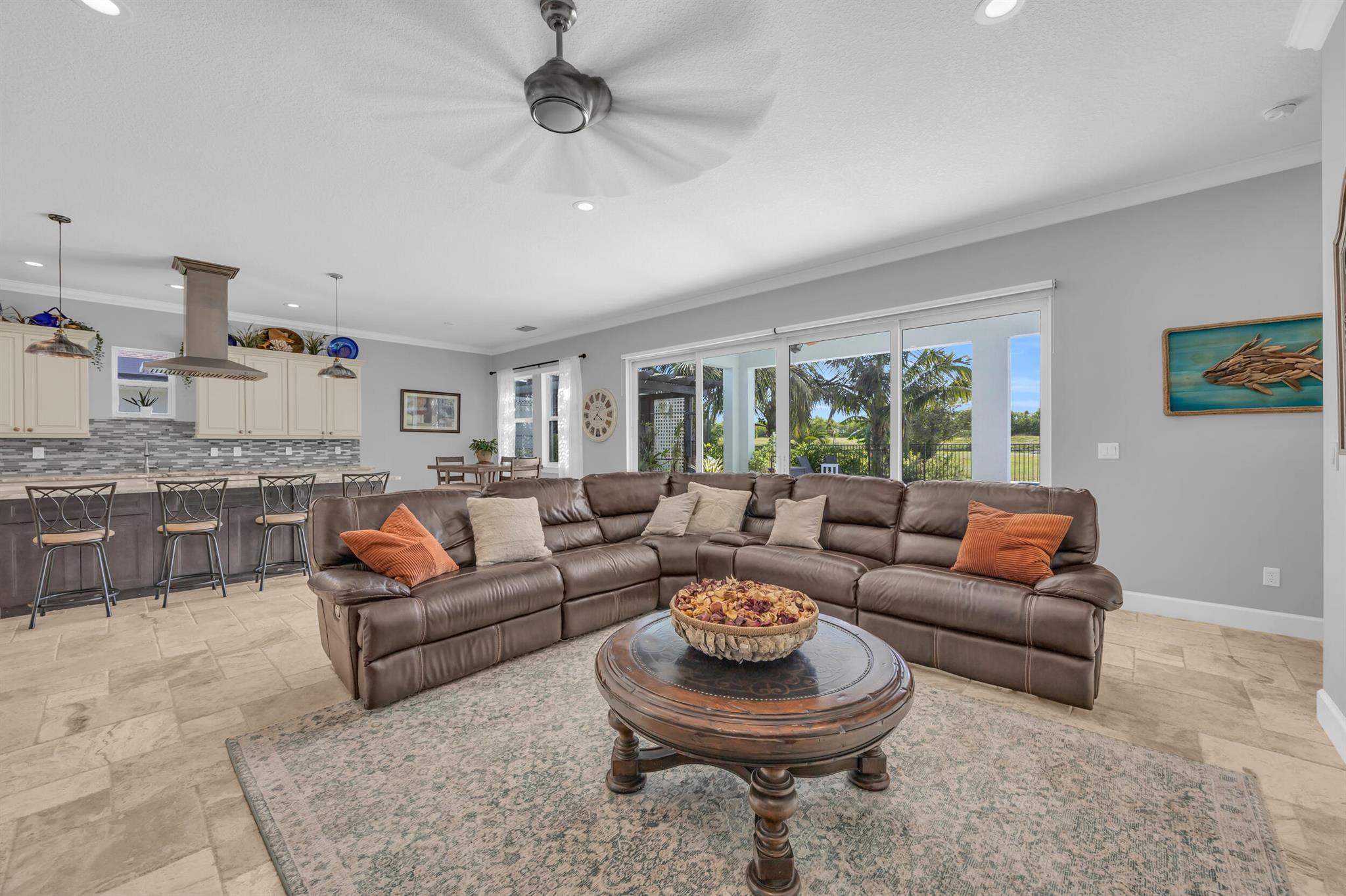 379 SW South Quick Circle