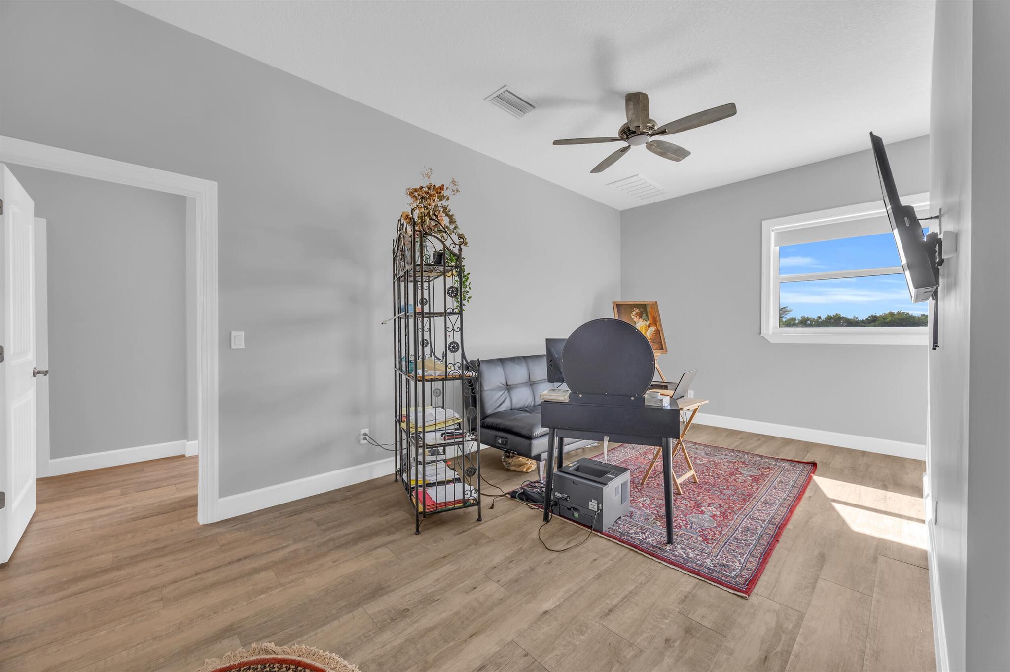 379 SW South Quick Circle