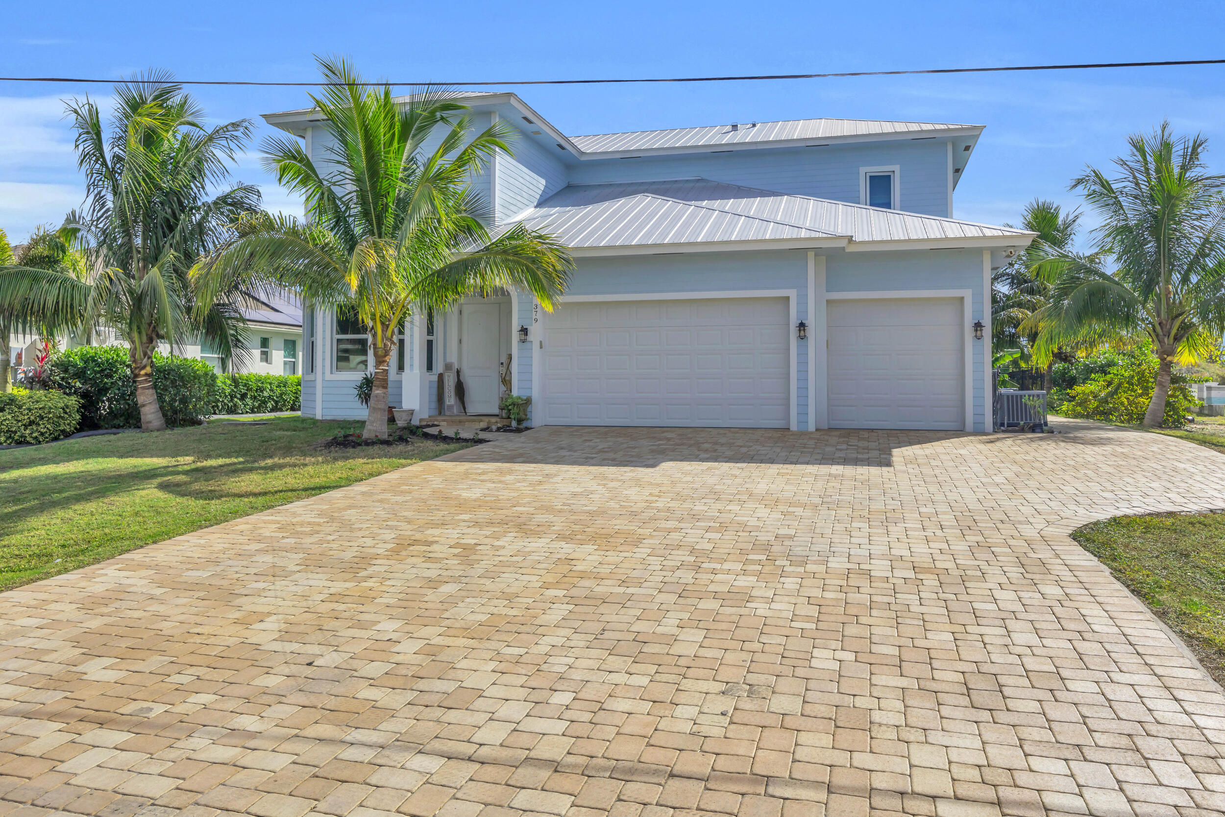 379 SW South Quick Circle