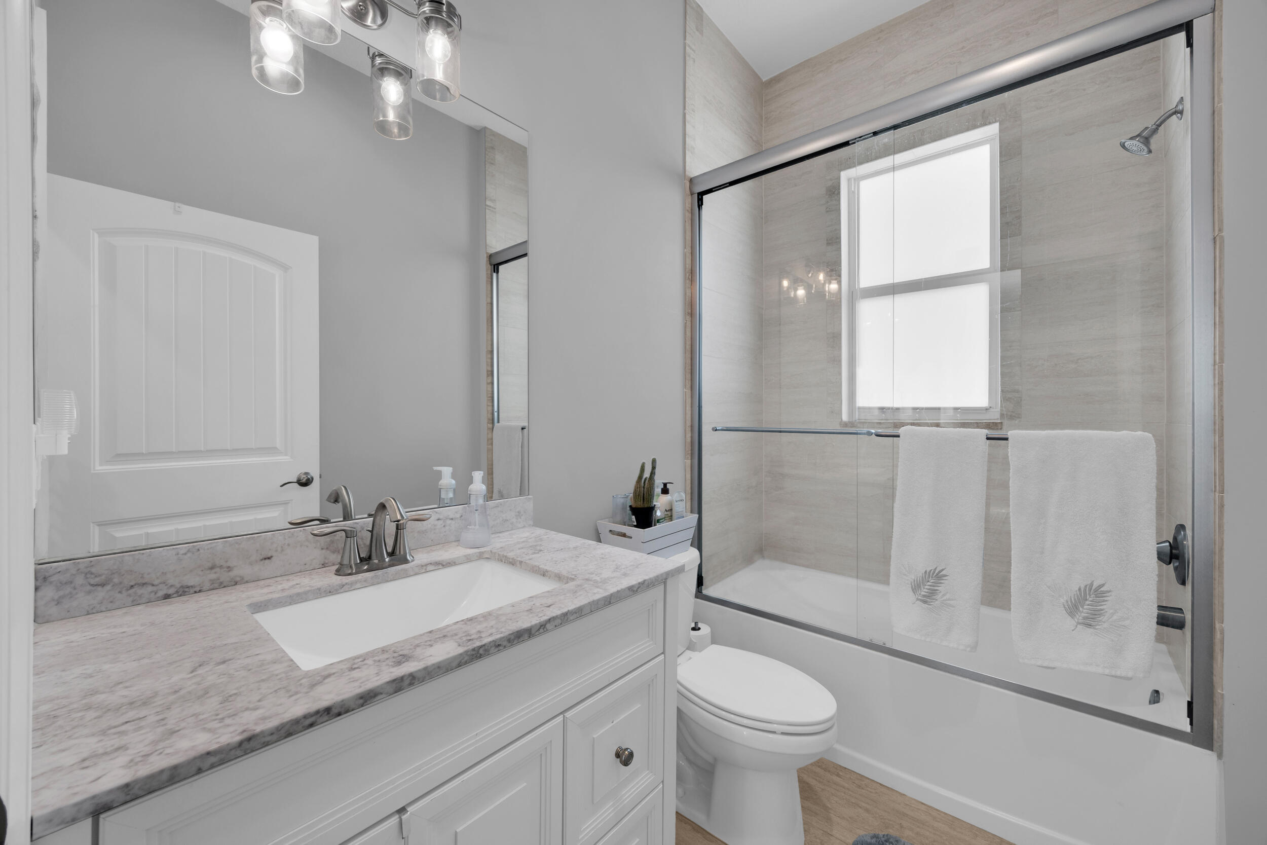 379 SW South Quick Circle