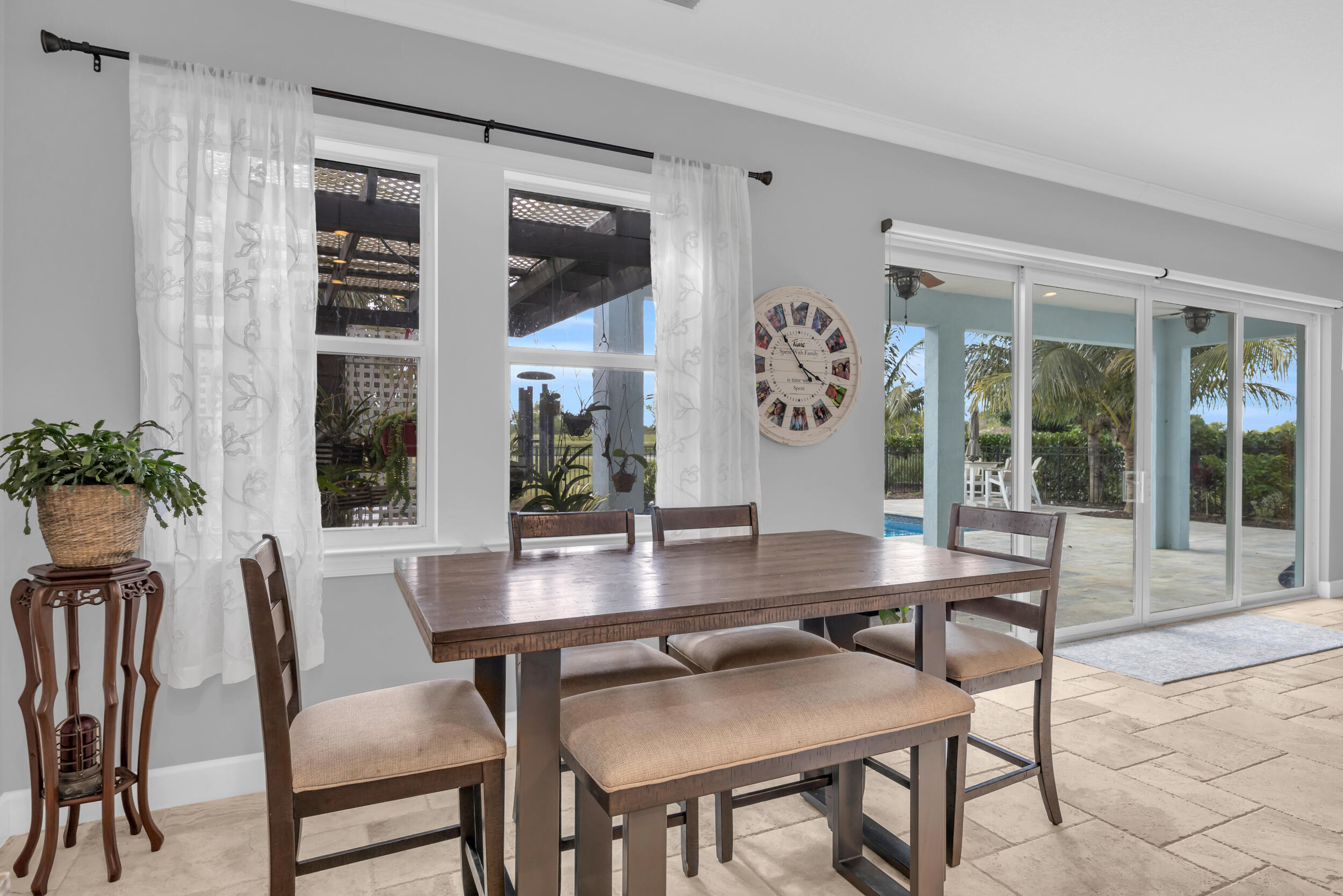 379 SW South Quick Circle