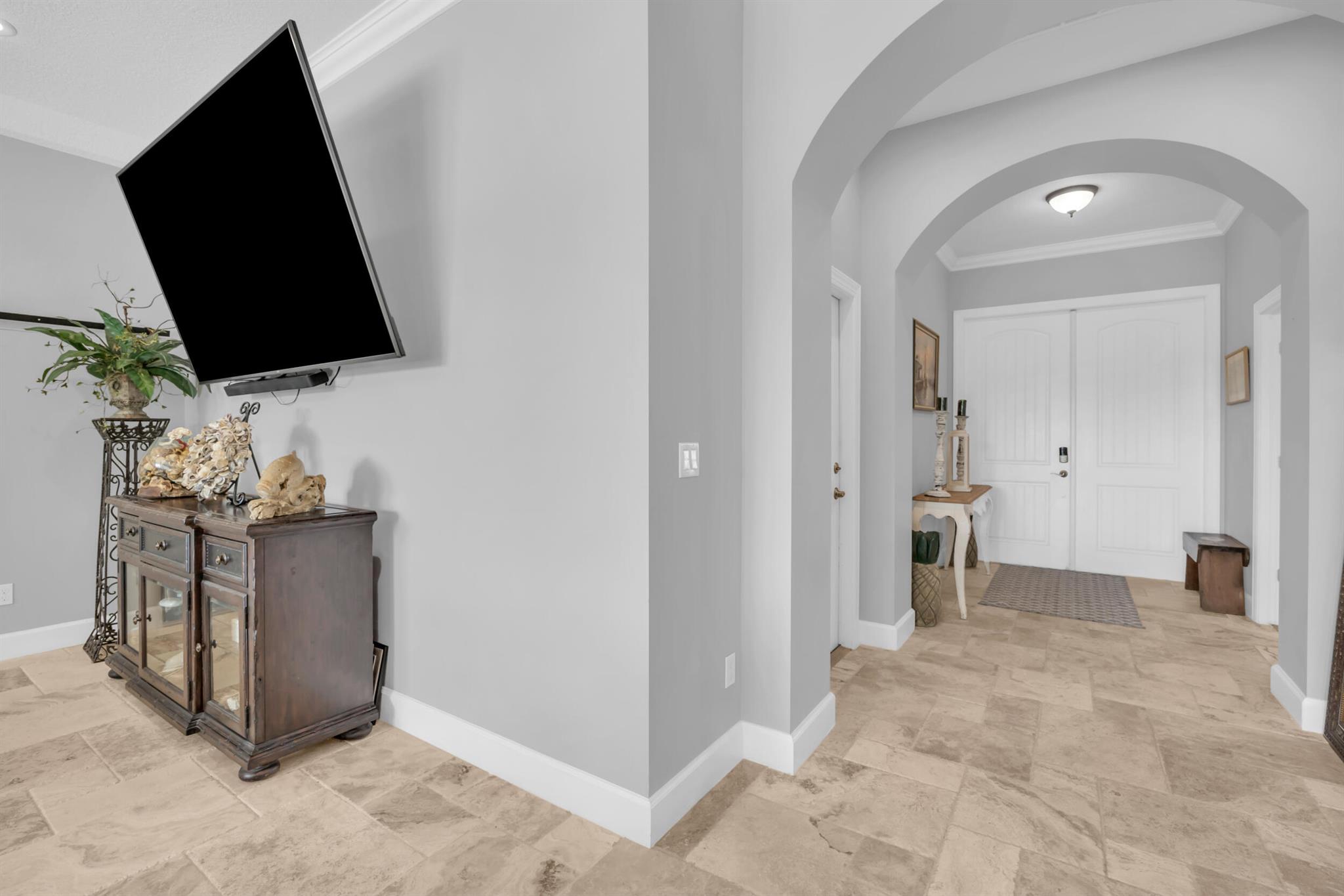 379 SW South Quick Circle