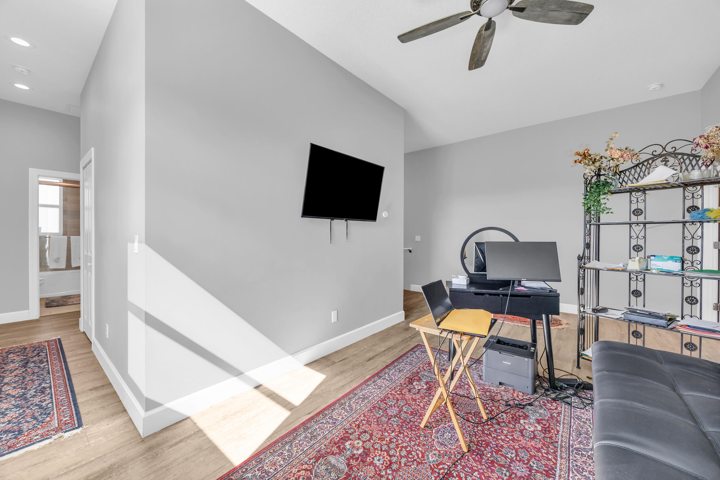 379 SW South Quick Circle