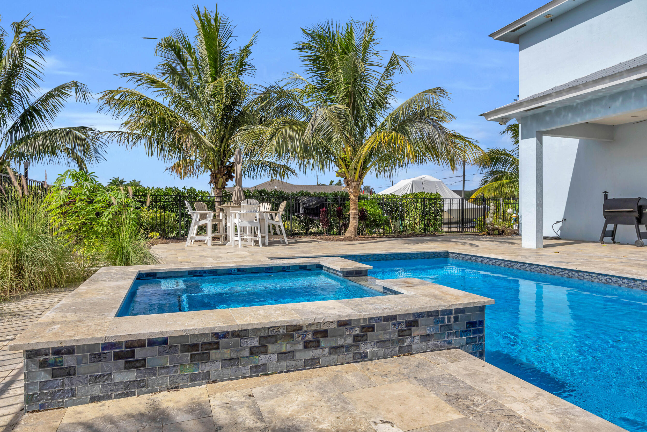 379 SW South Quick Circle