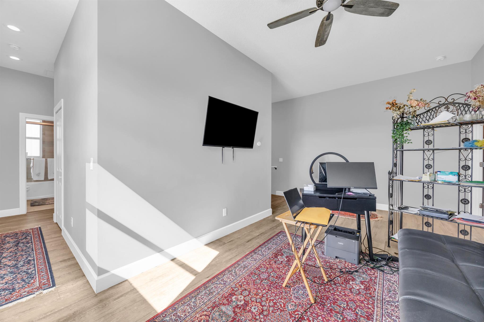 379 SW South Quick Circle