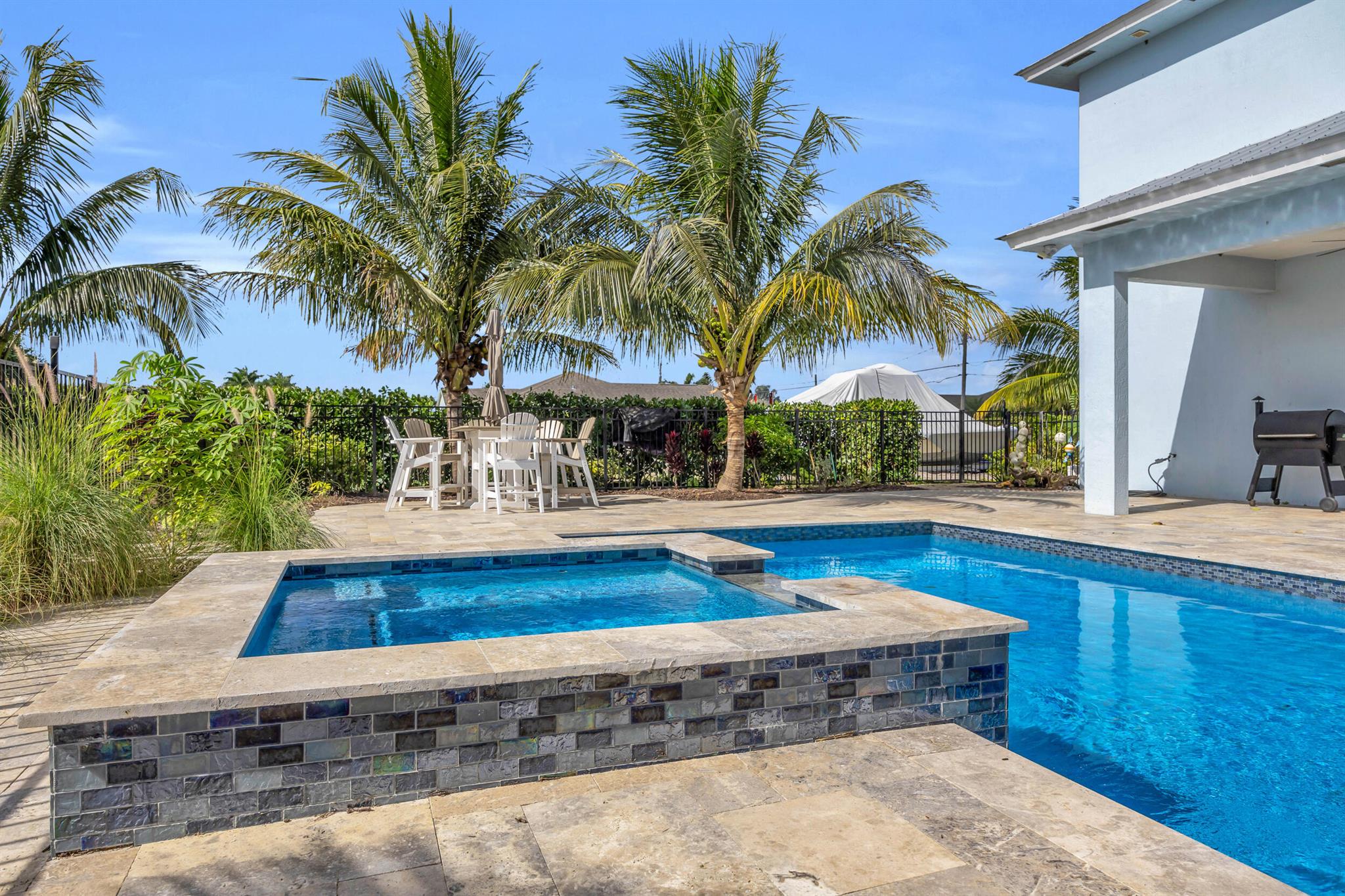 379 SW South Quick Circle