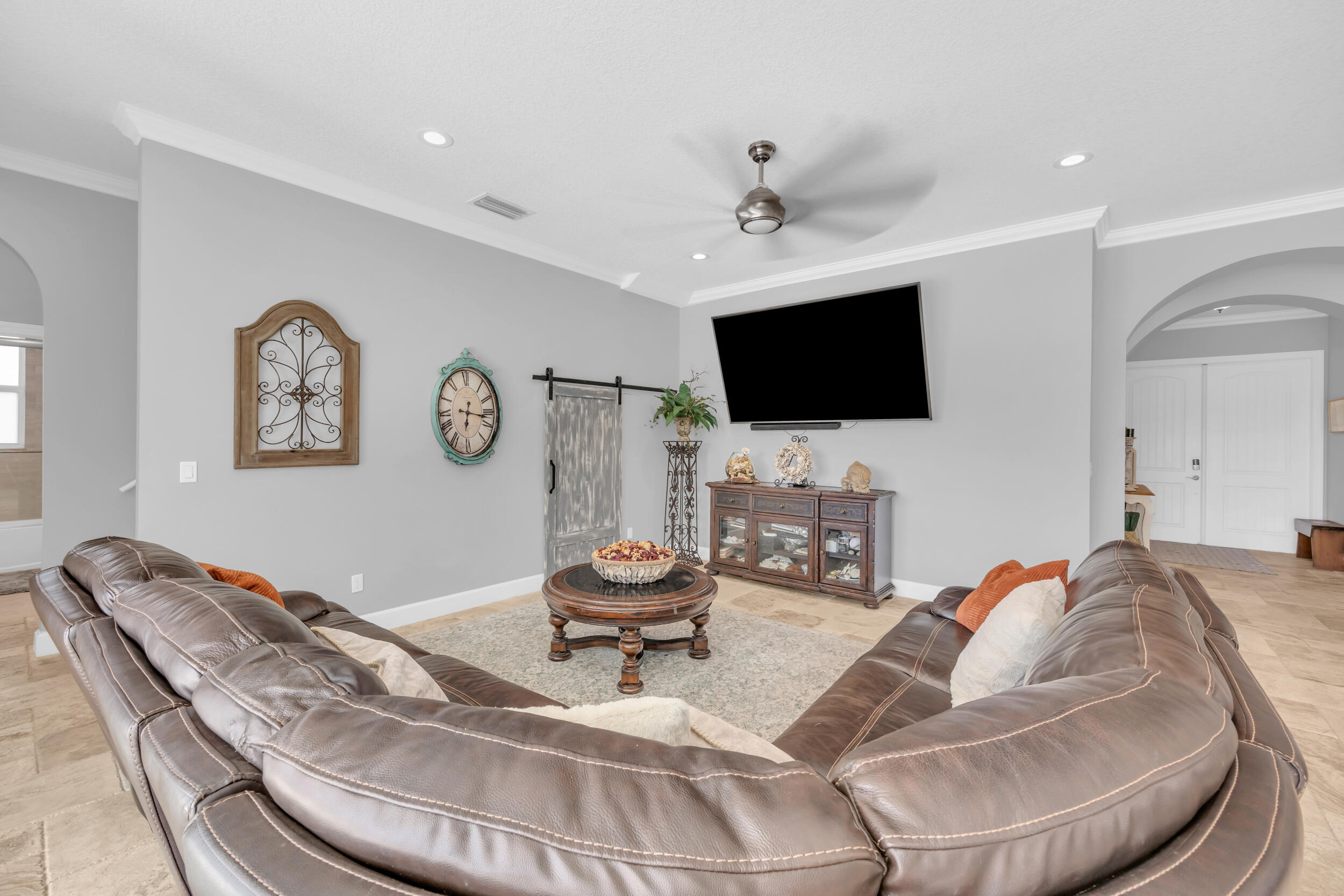 379 SW South Quick Circle