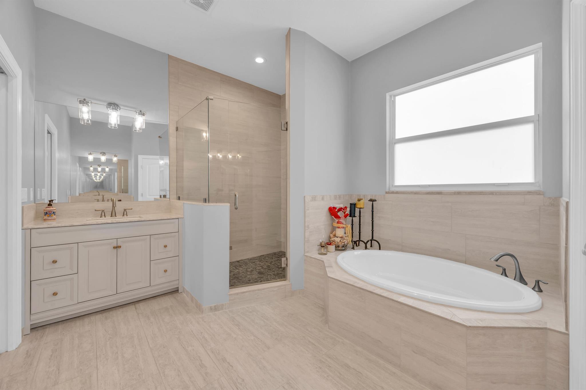 379 SW South Quick Circle