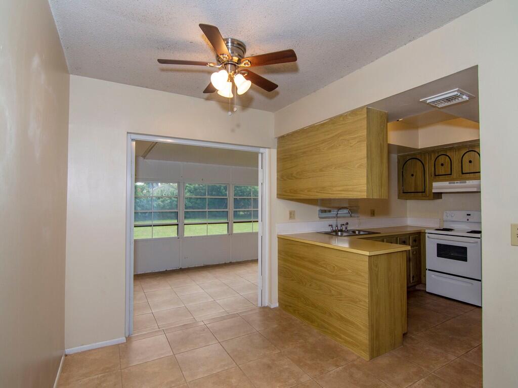 226 SW Reynolds Avenue, Port St. Lucie