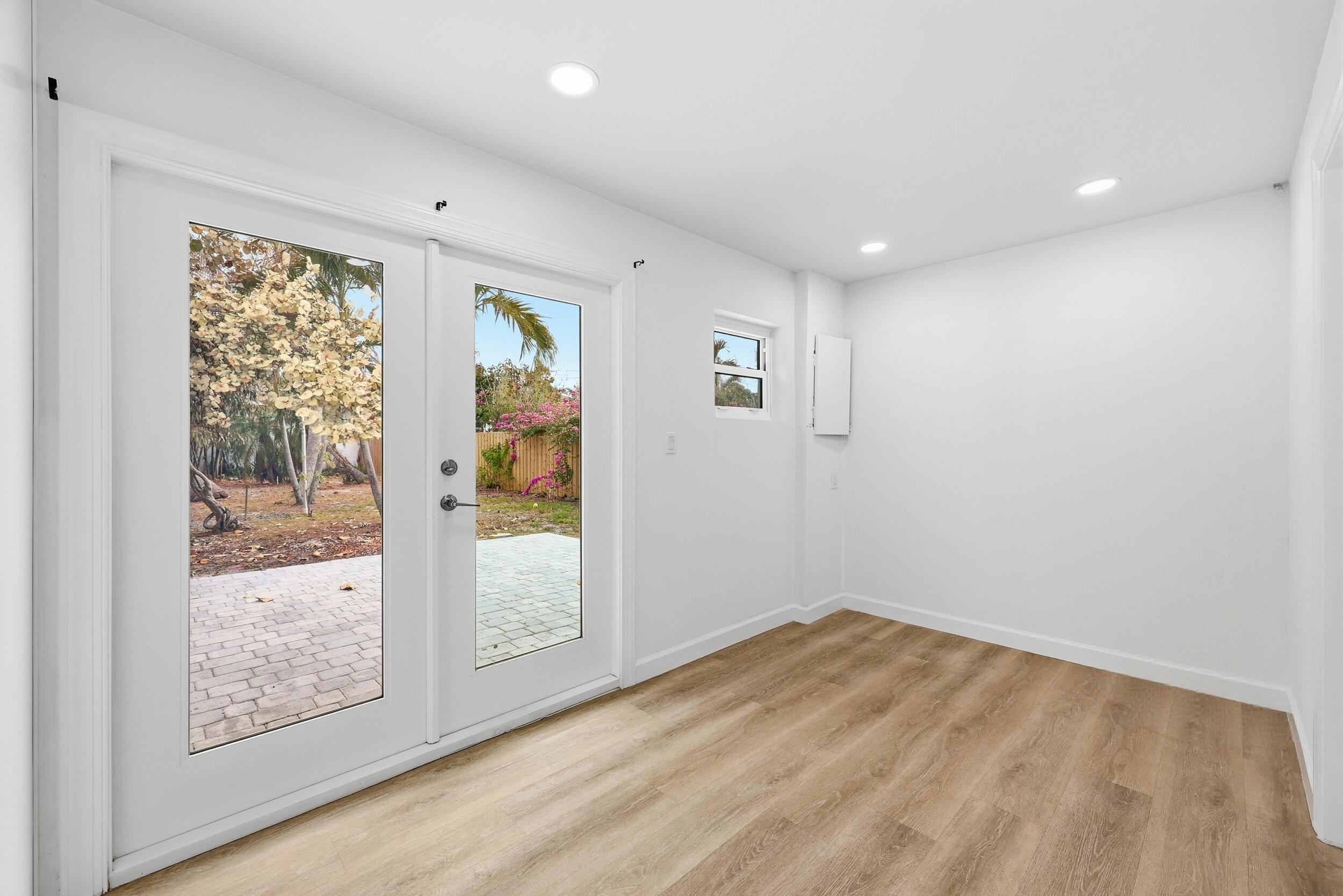 1612 NE South Street