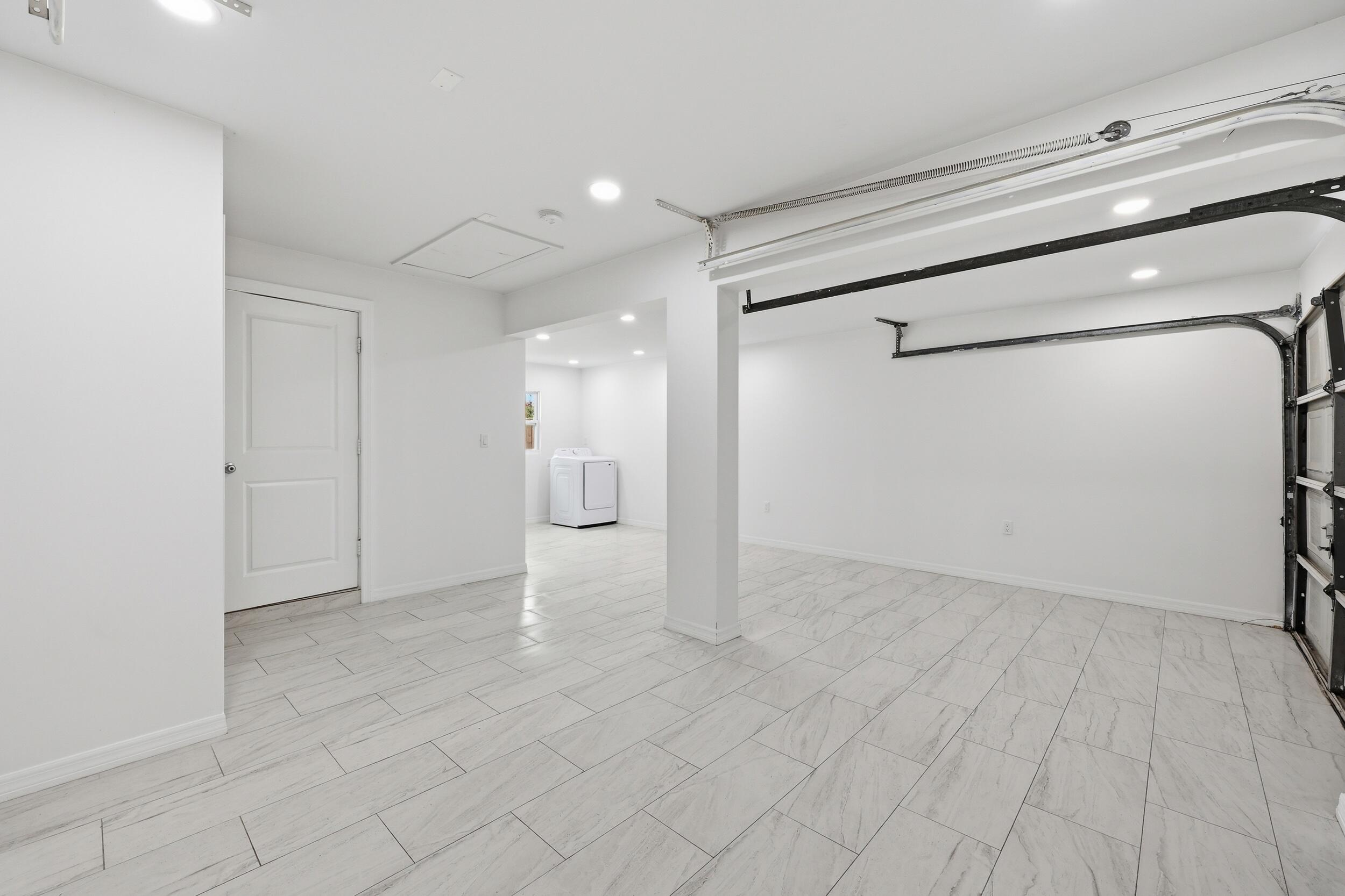 1612 NE South Street