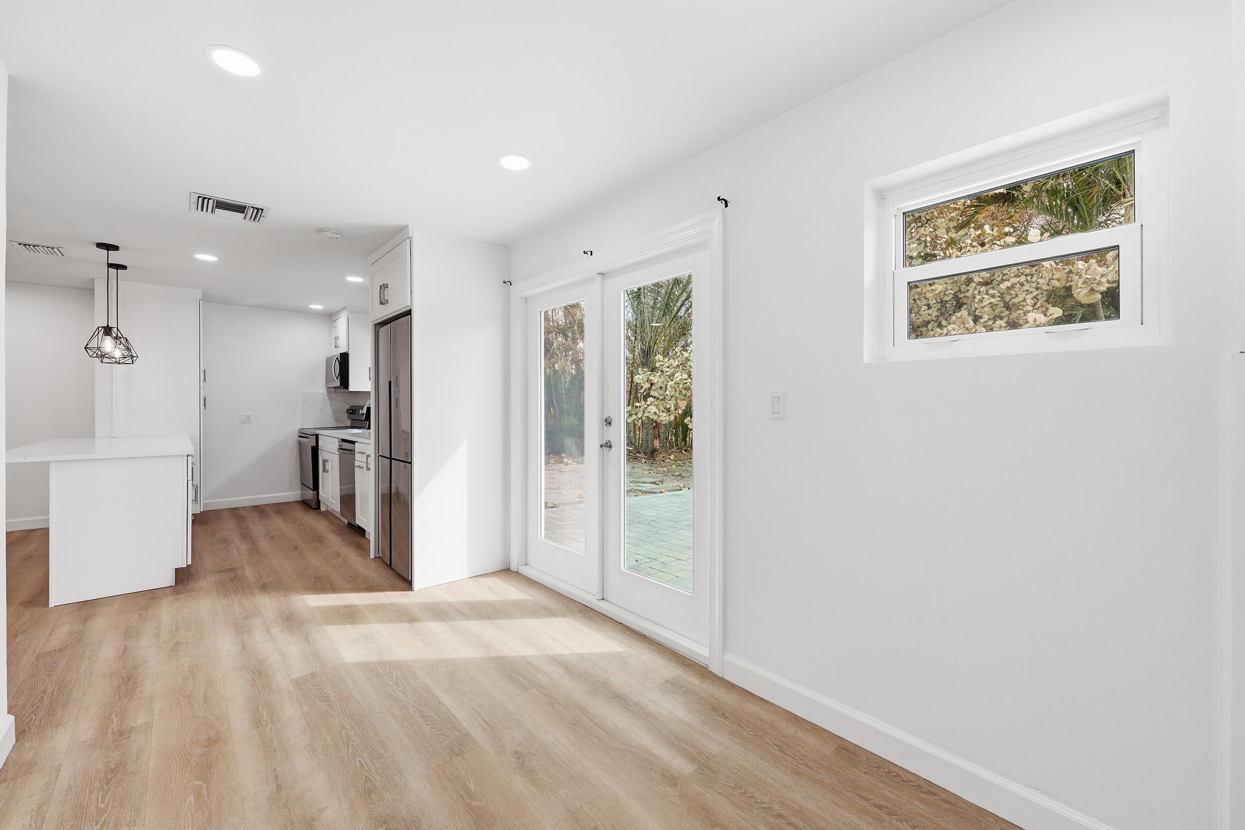 1612 NE South Street