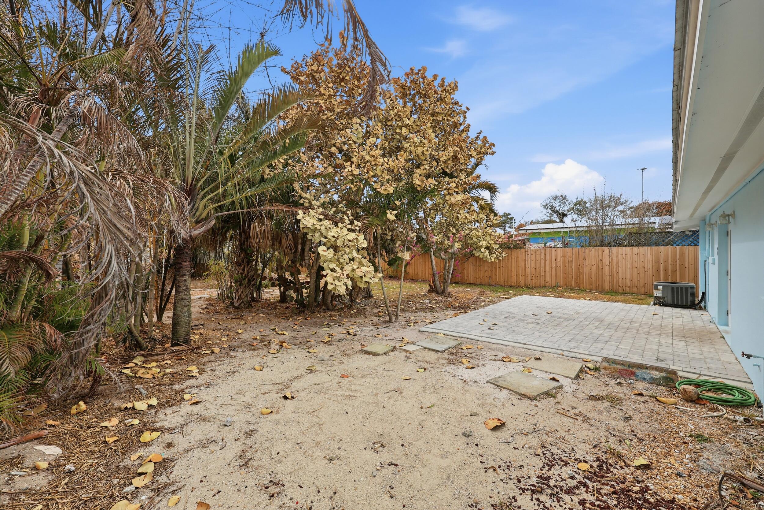 1612 NE South Street