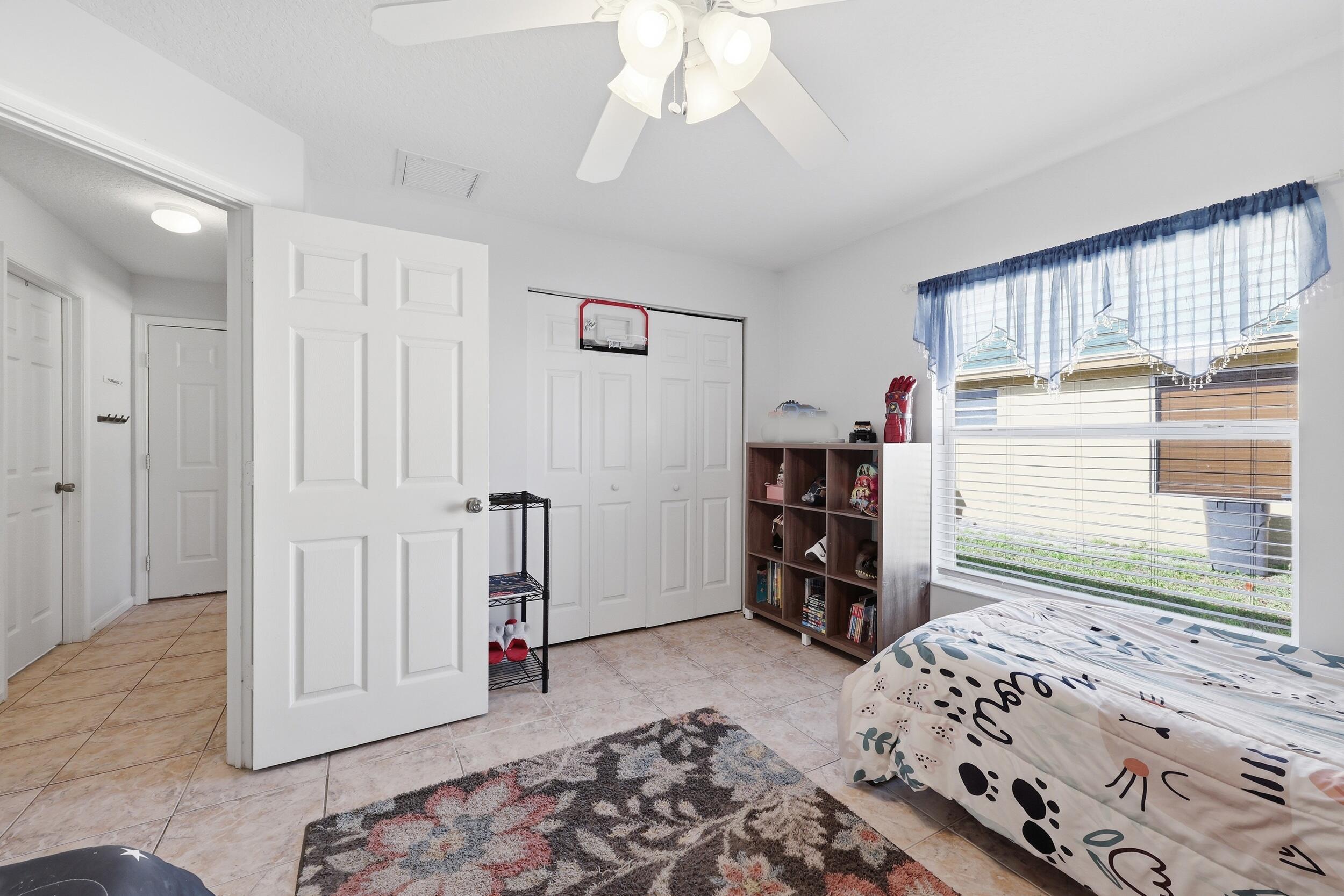 5878 NW Carovel Avenue, Port St. Lucie