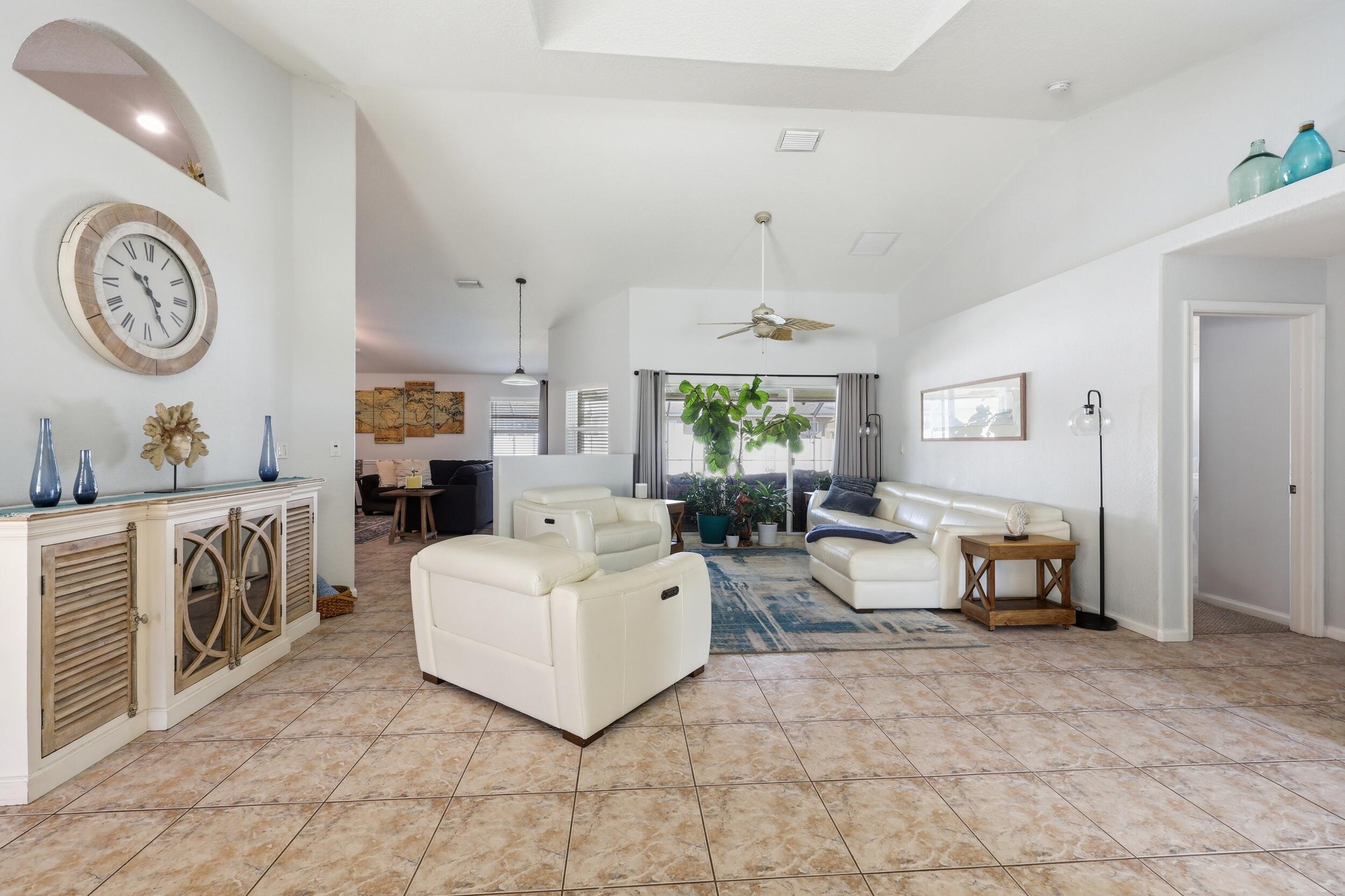 5878 NW Carovel Avenue, Port St. Lucie