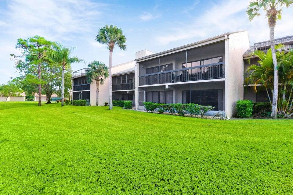 9440 Meadowood Drive 102