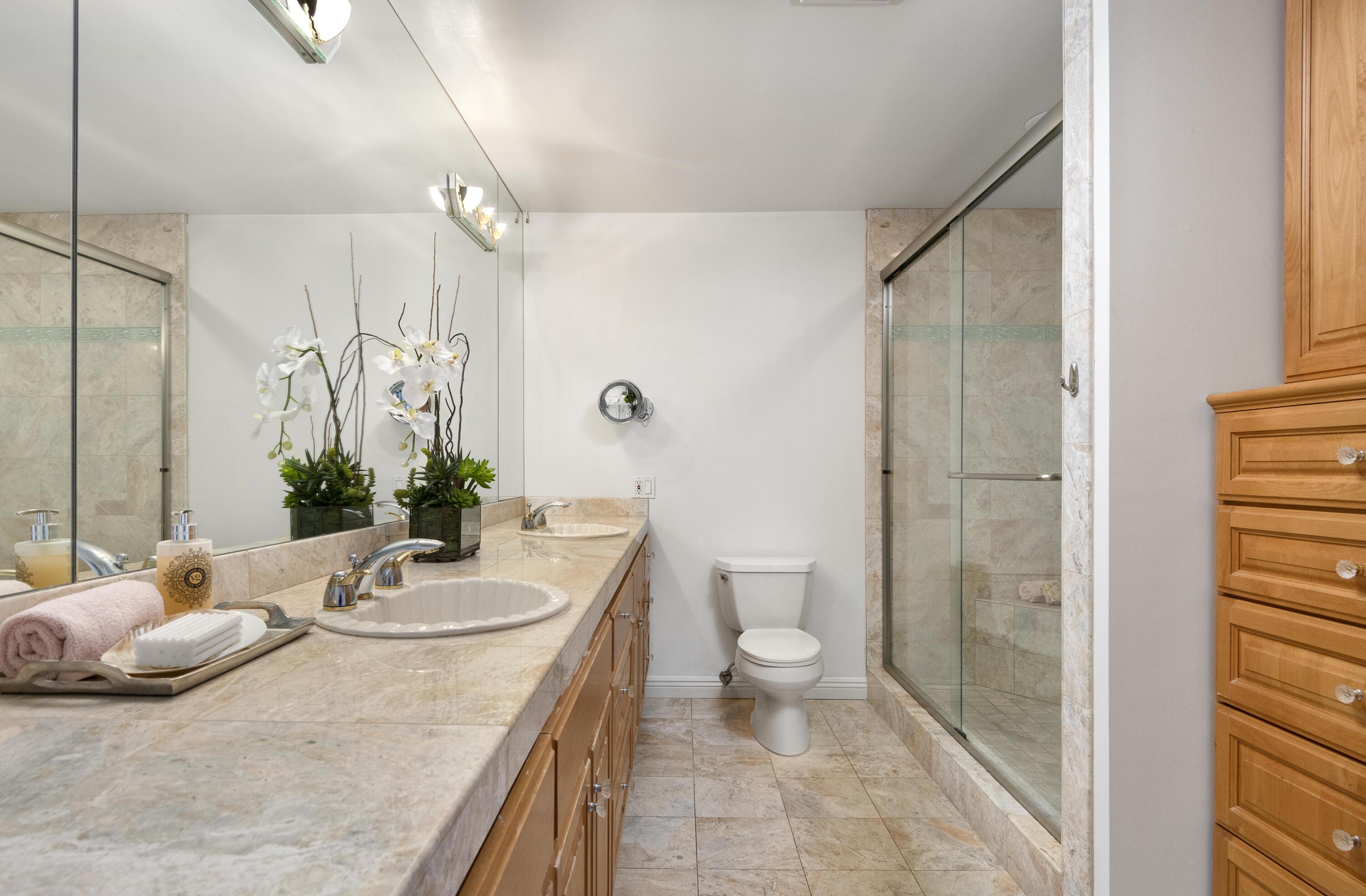 1338 Plaza Pacifica