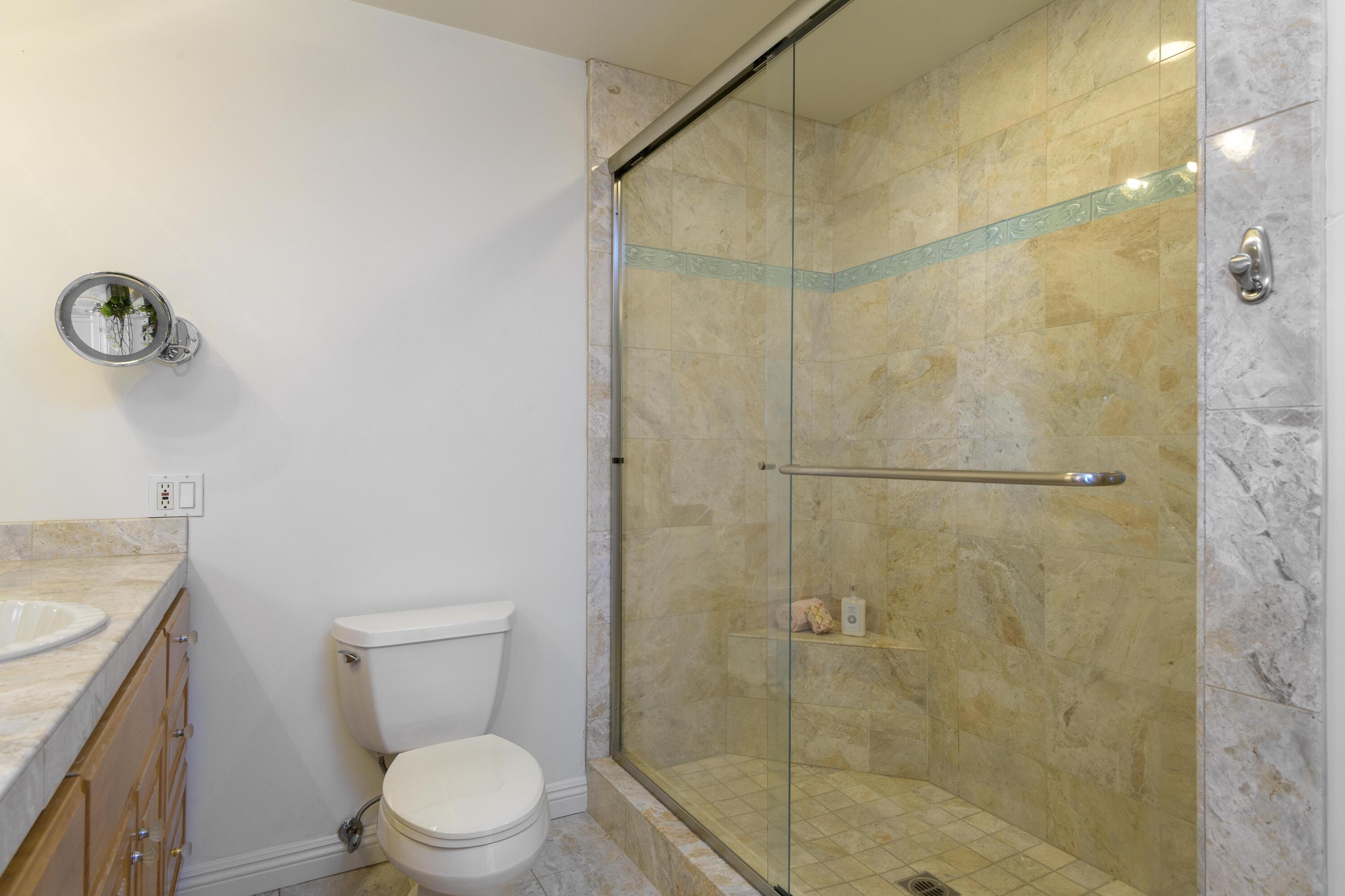 1338 Plaza Pacifica