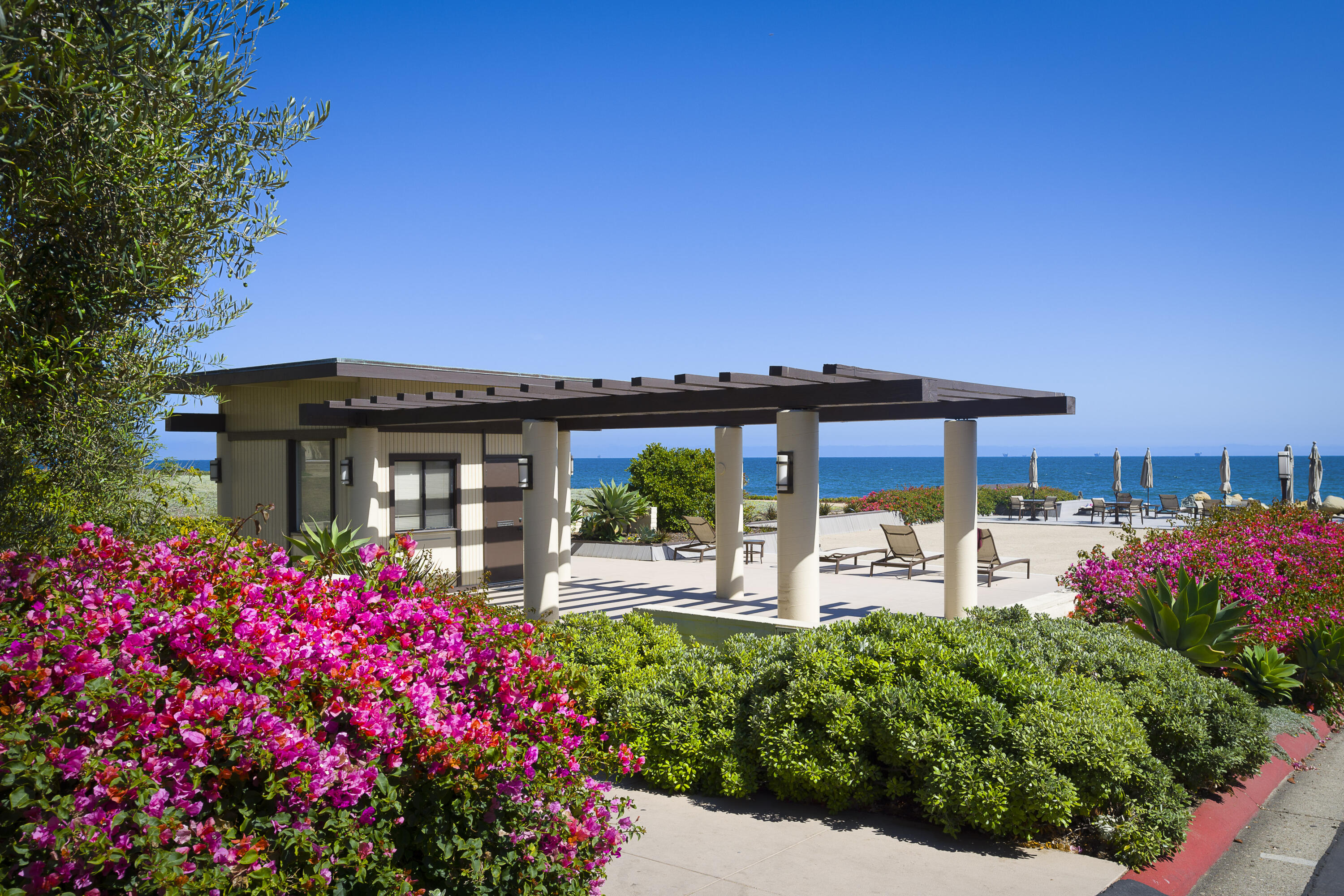 1338 Plaza Pacifica