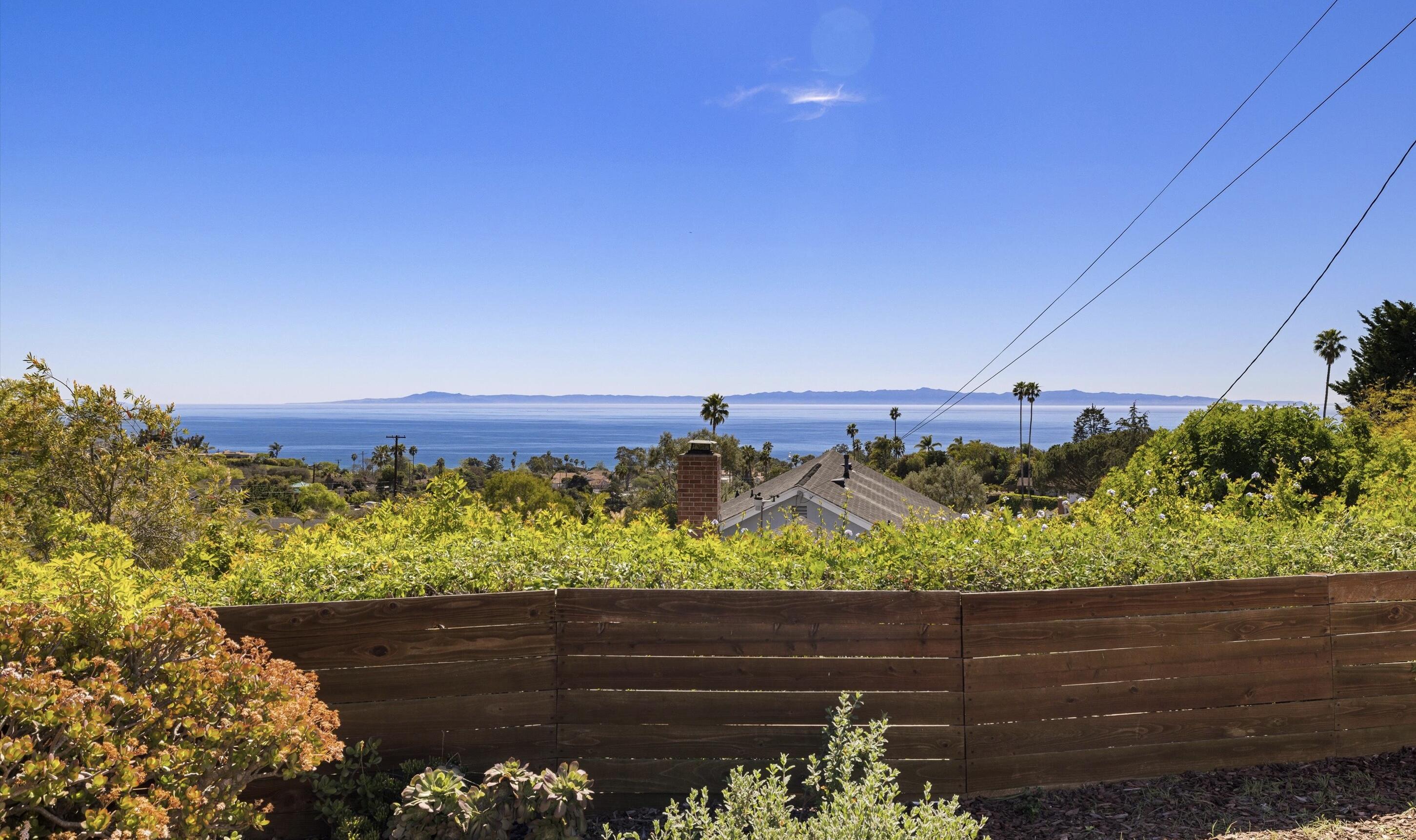 716 Island View Drive