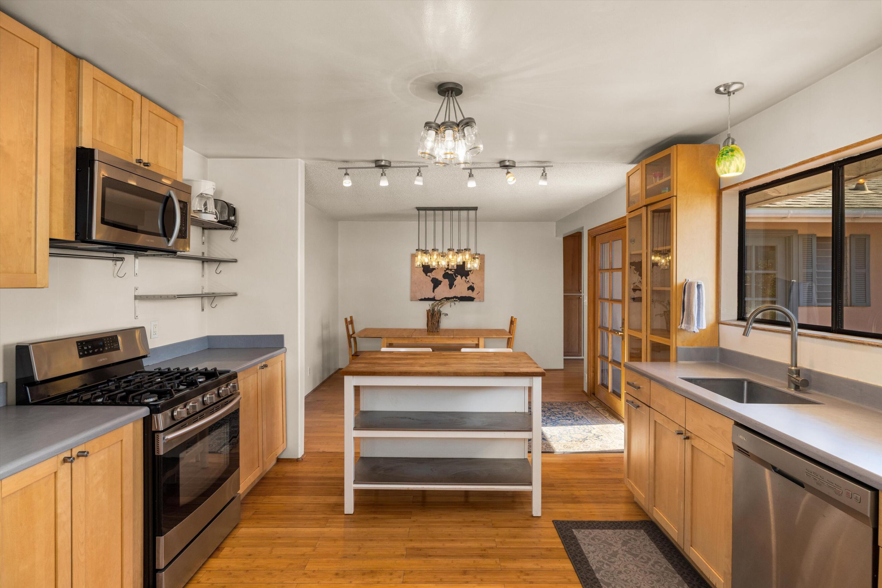 716 Island View Drive