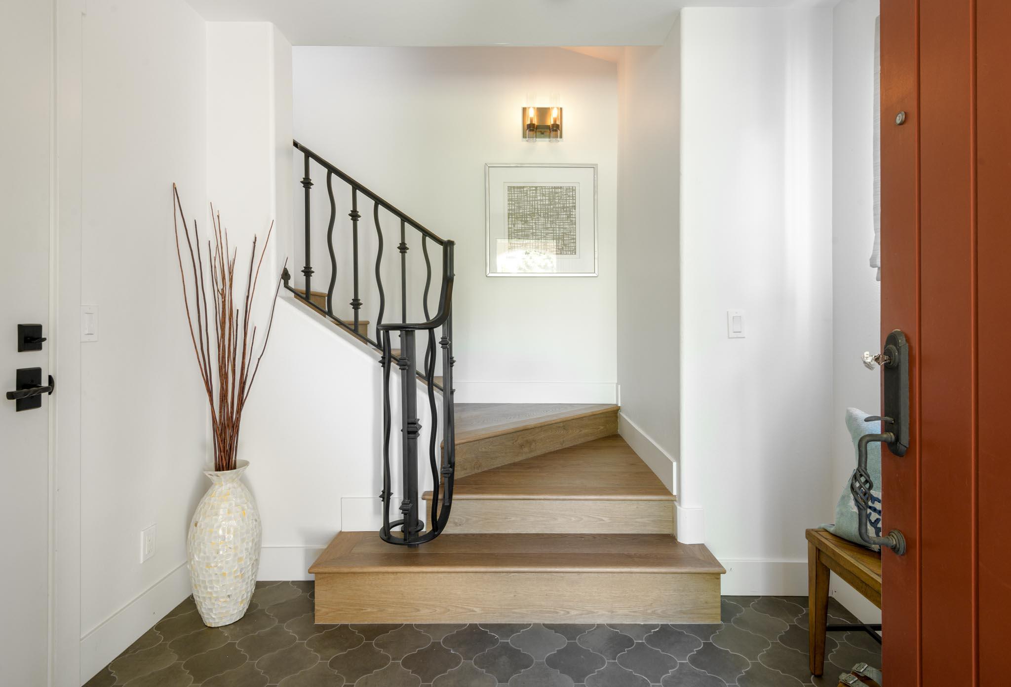208 Santa Barbara Street Unit: D