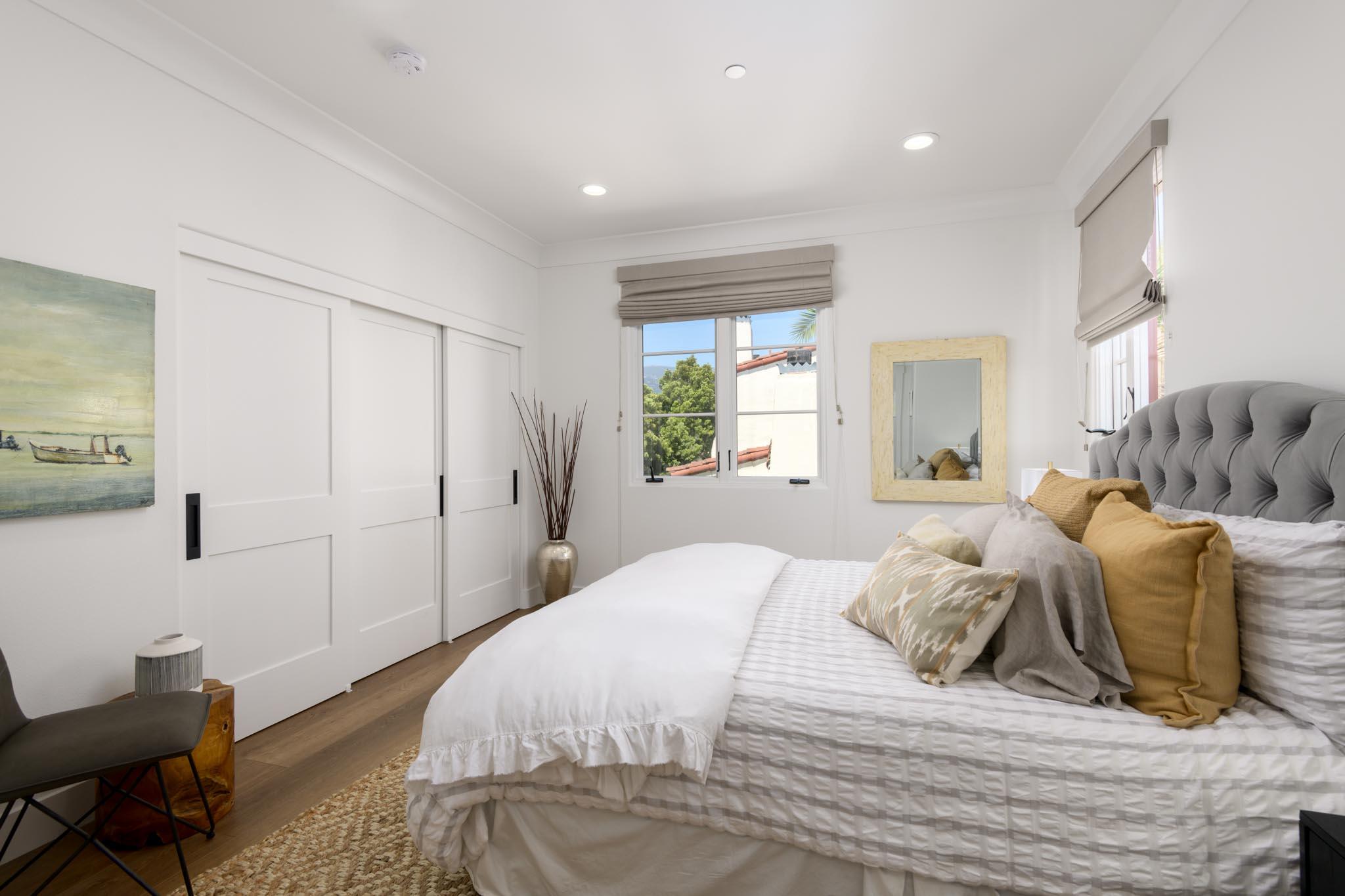 208 Santa Barbara Street Unit: D