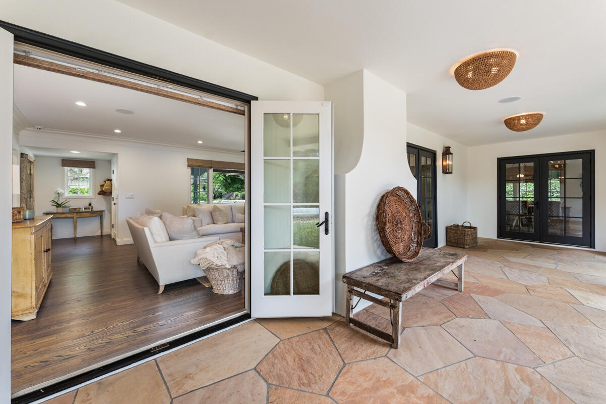 1595 Miramar Lane