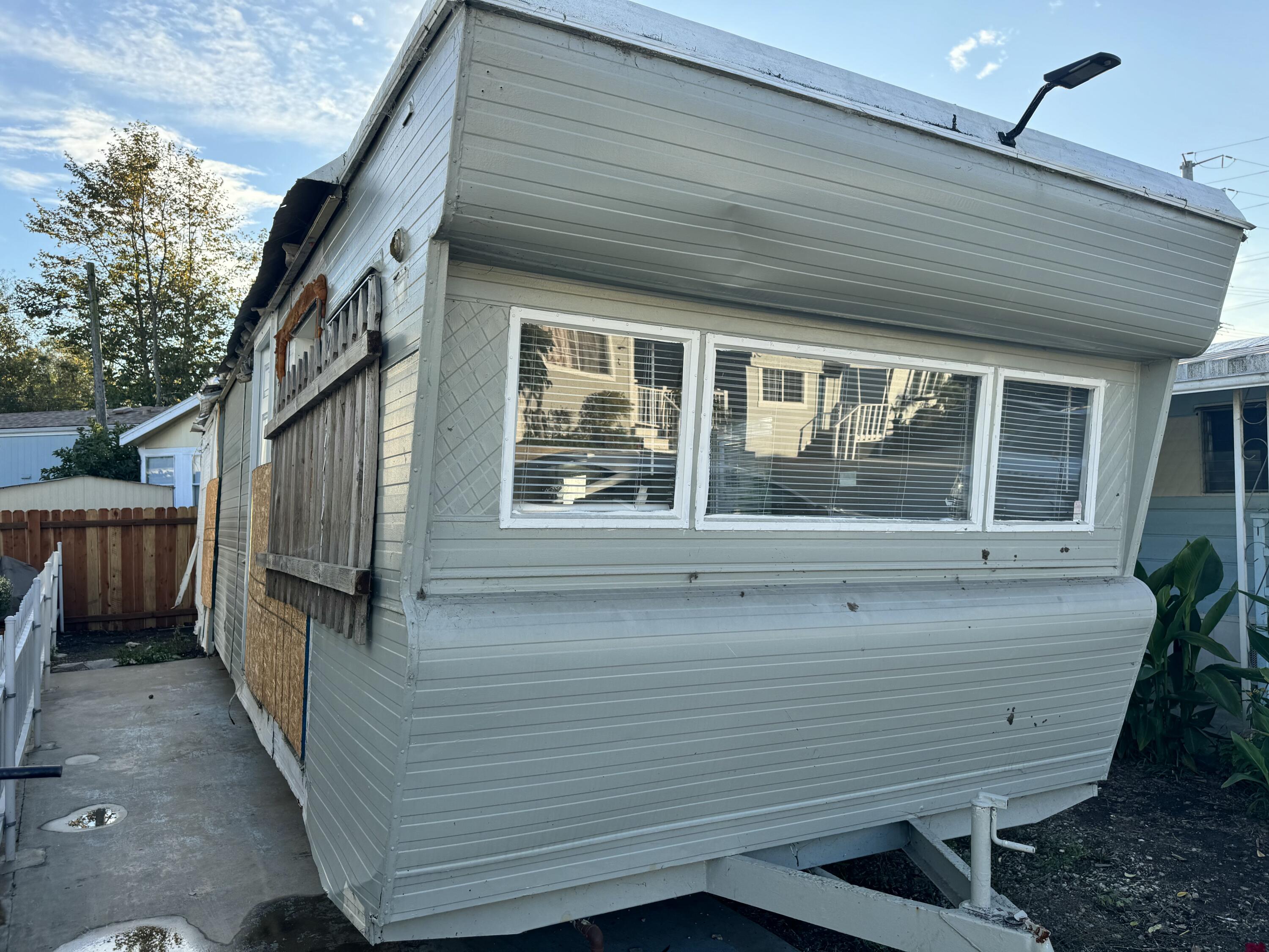 1212 Punta Gorda, 14