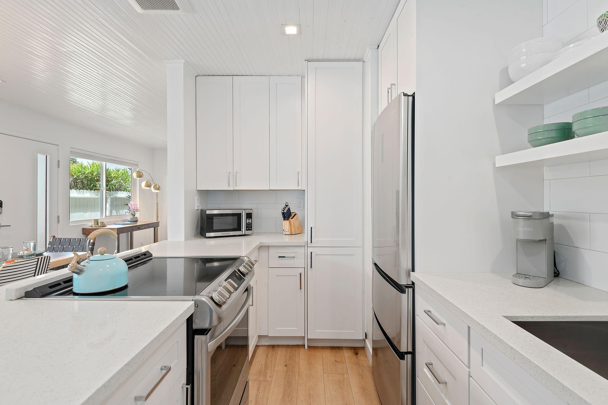 160 Ash Avenue, 1
