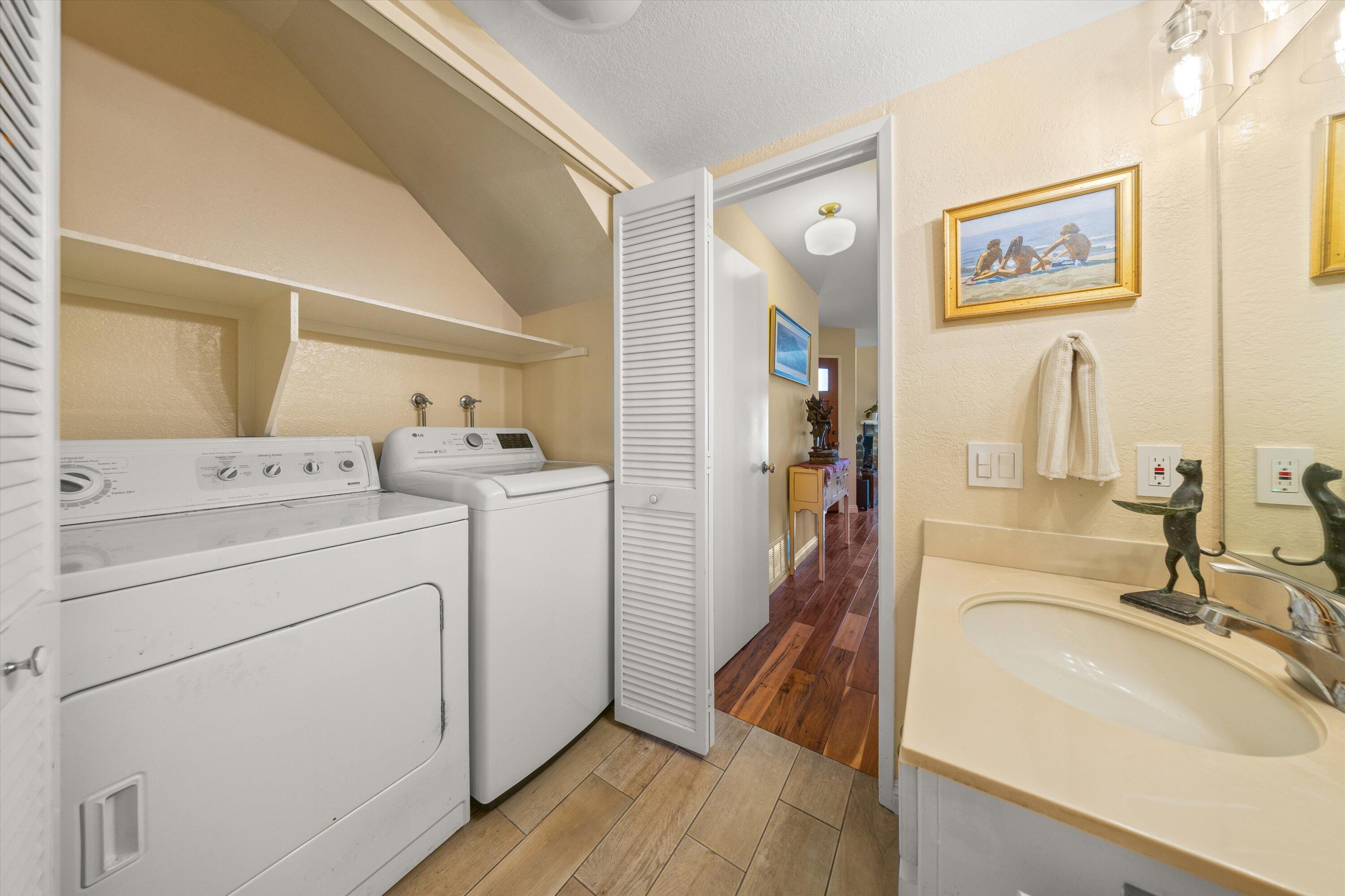 1050 Vista Del Pueblo, 5