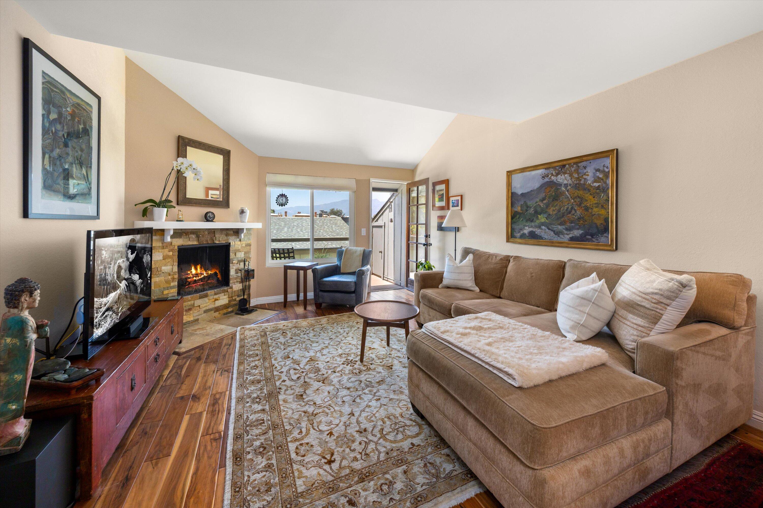 1050 Vista Del Pueblo, 5