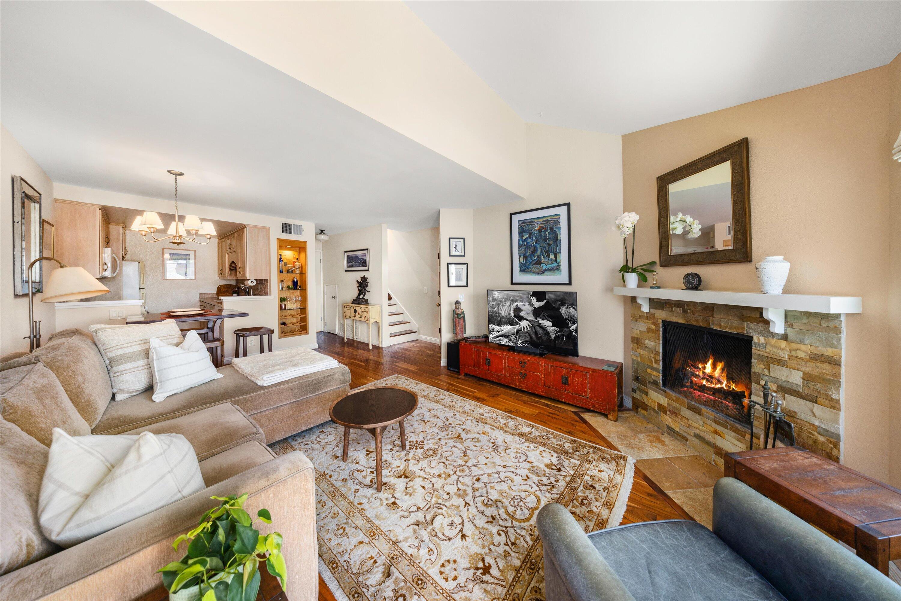 1050 Vista Del Pueblo, 5