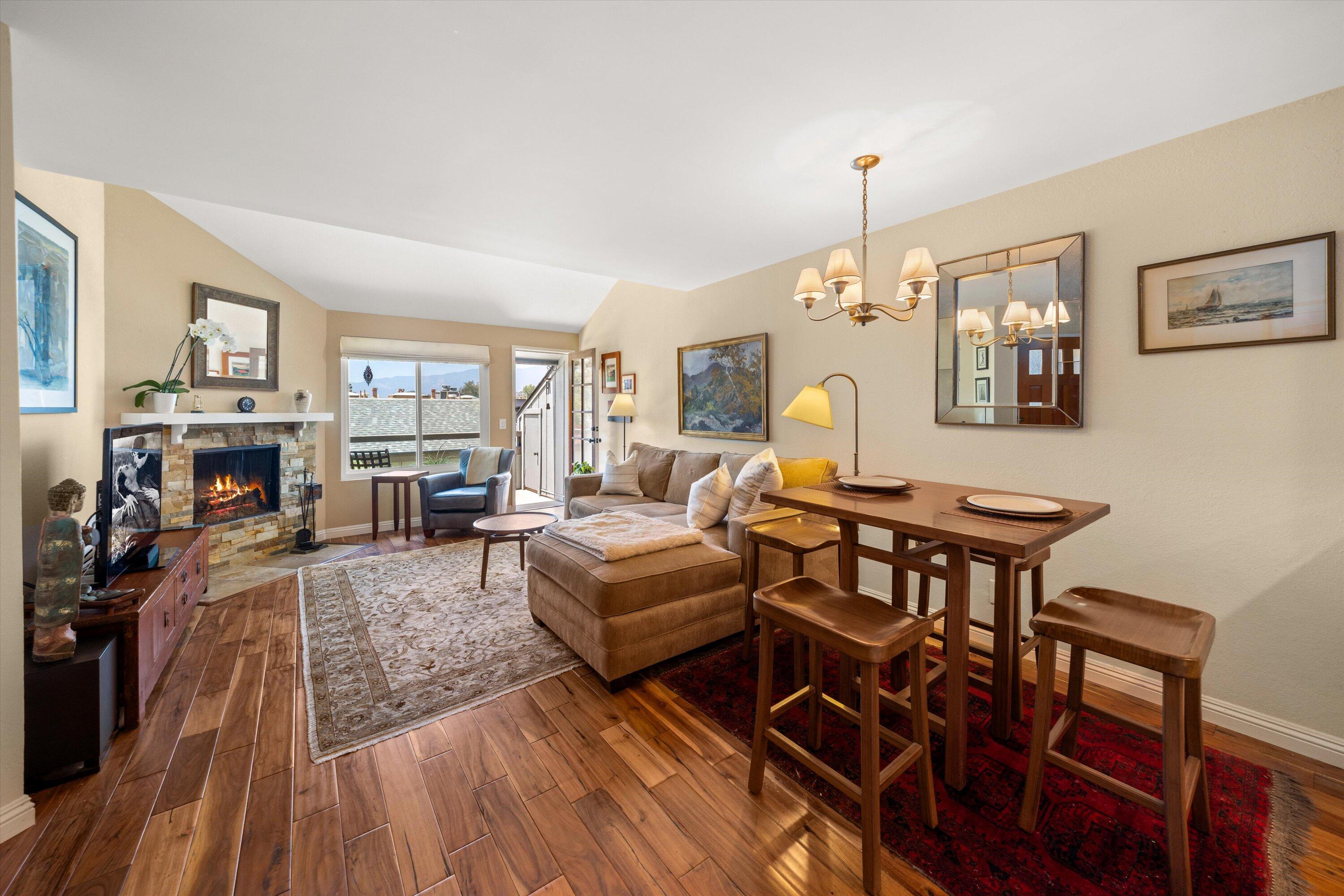 1050 Vista Del Pueblo, 5